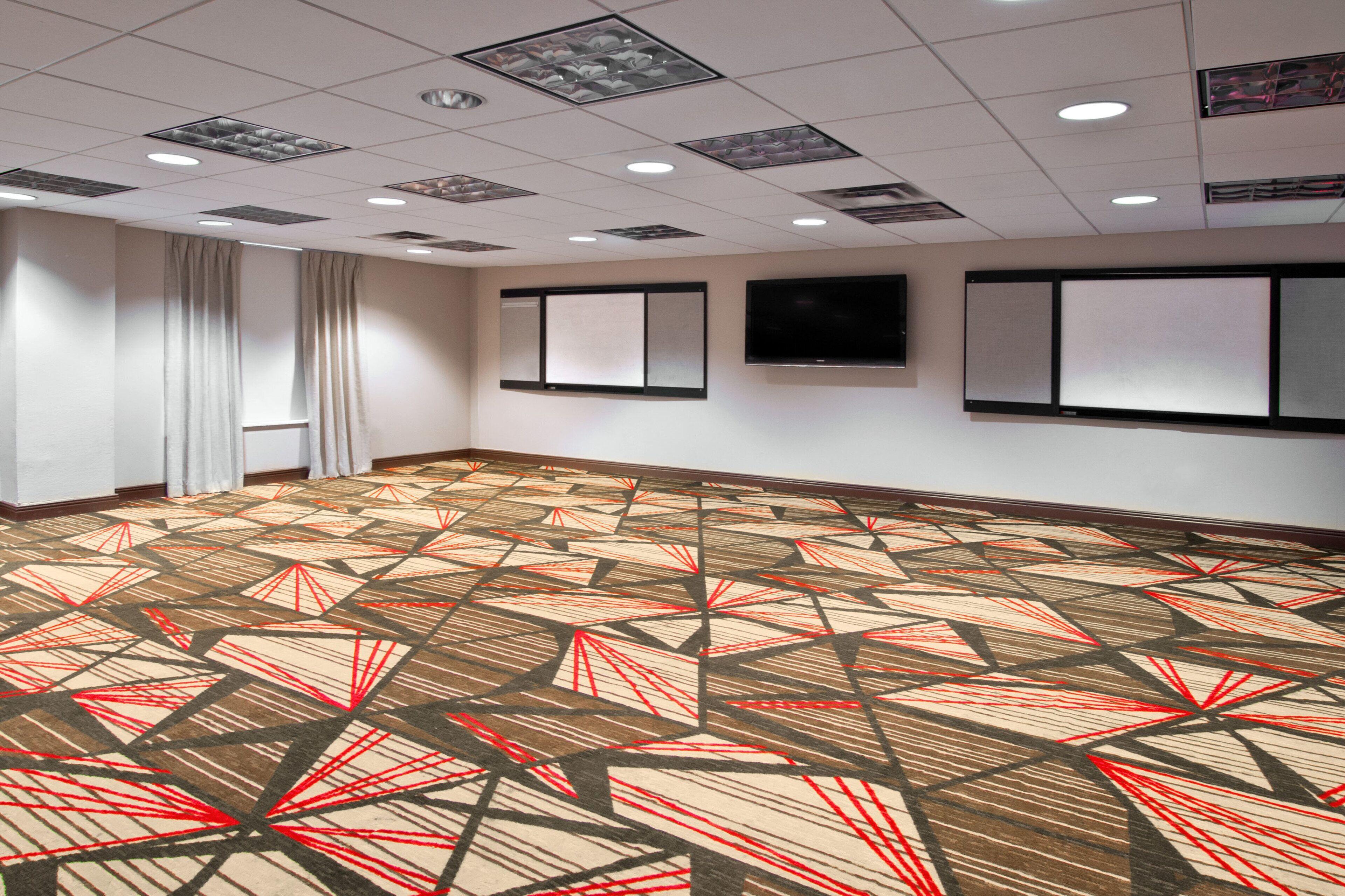 Four Points By Sheraton Airport Hotel 3*