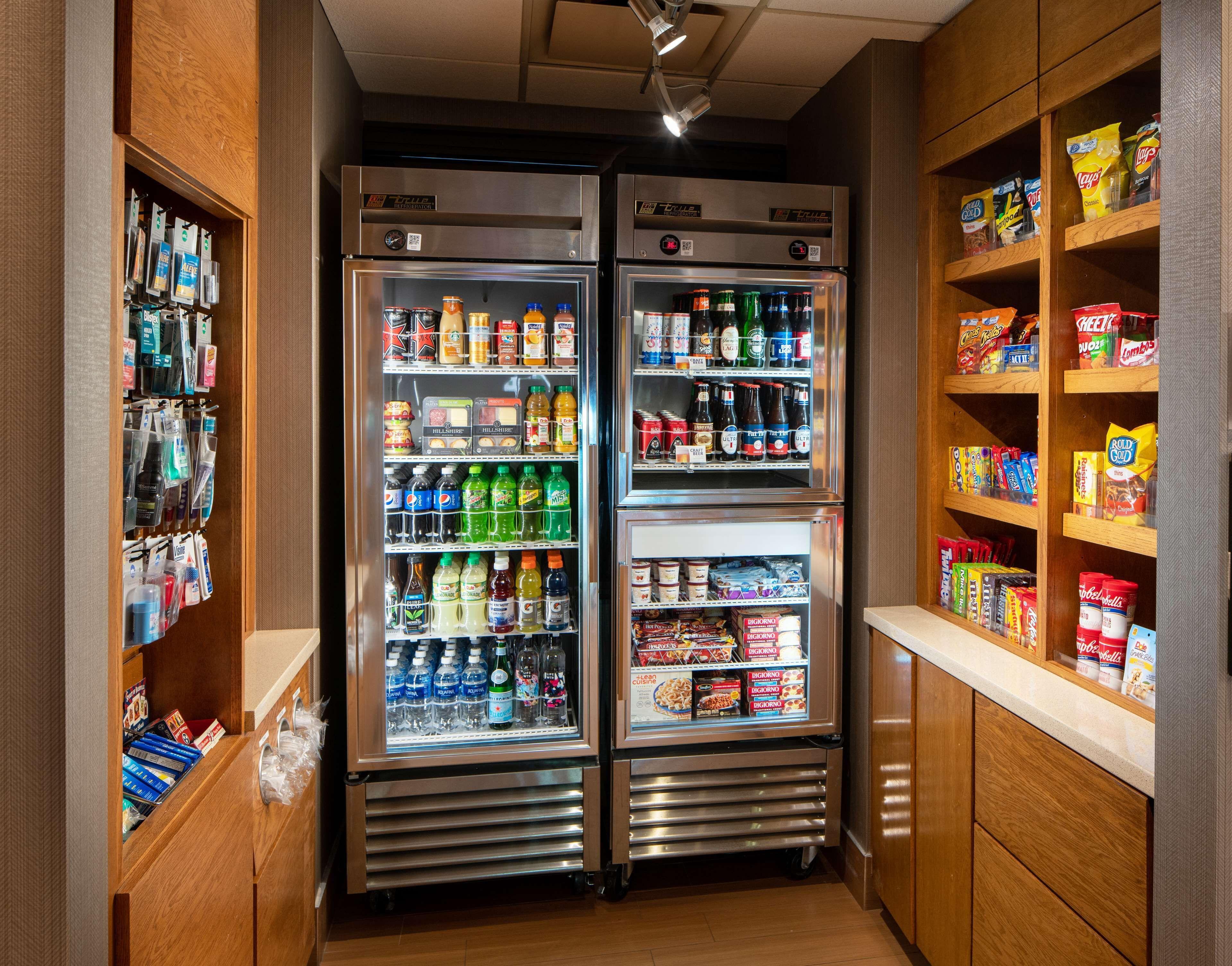 Sonesta Select Airport Hotel