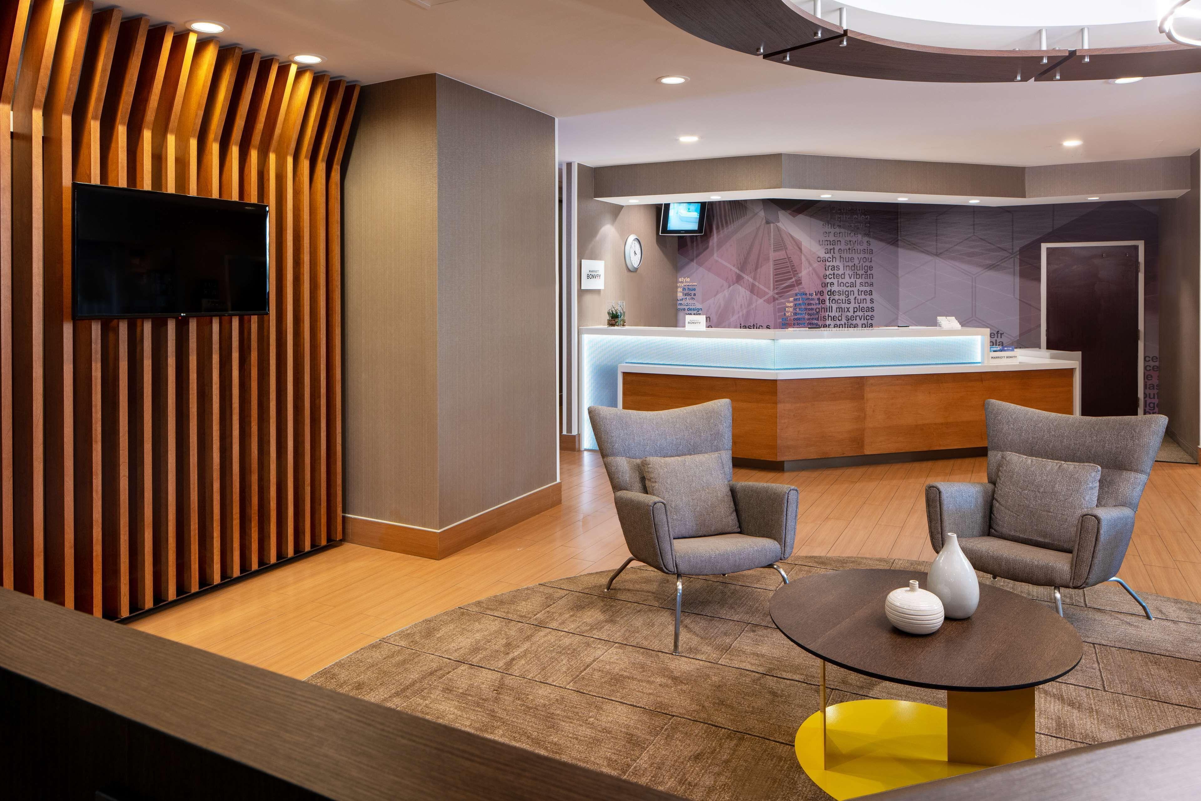 Hotel Sonesta Select Airport