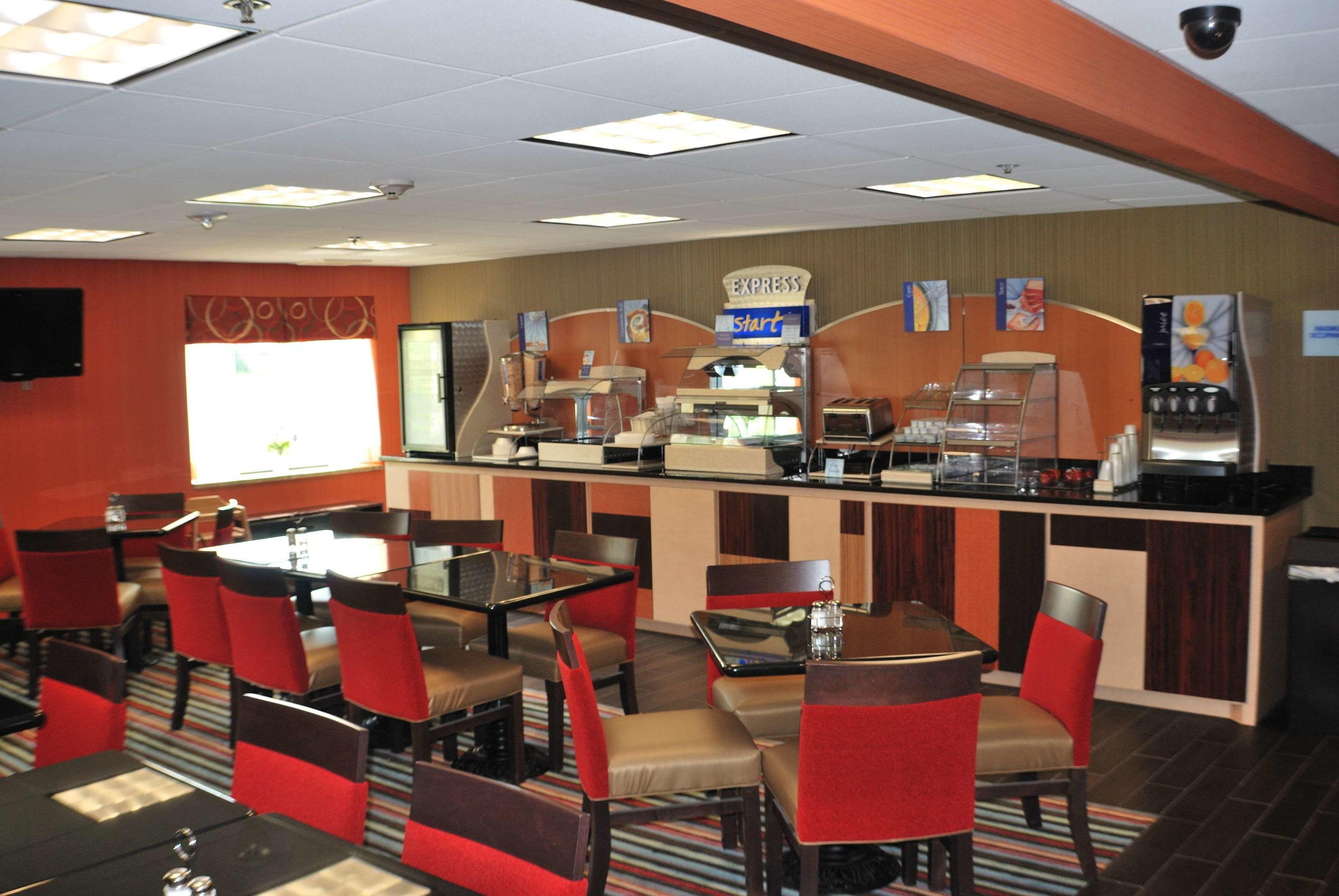 Hotel Express W-i40 By Ihg