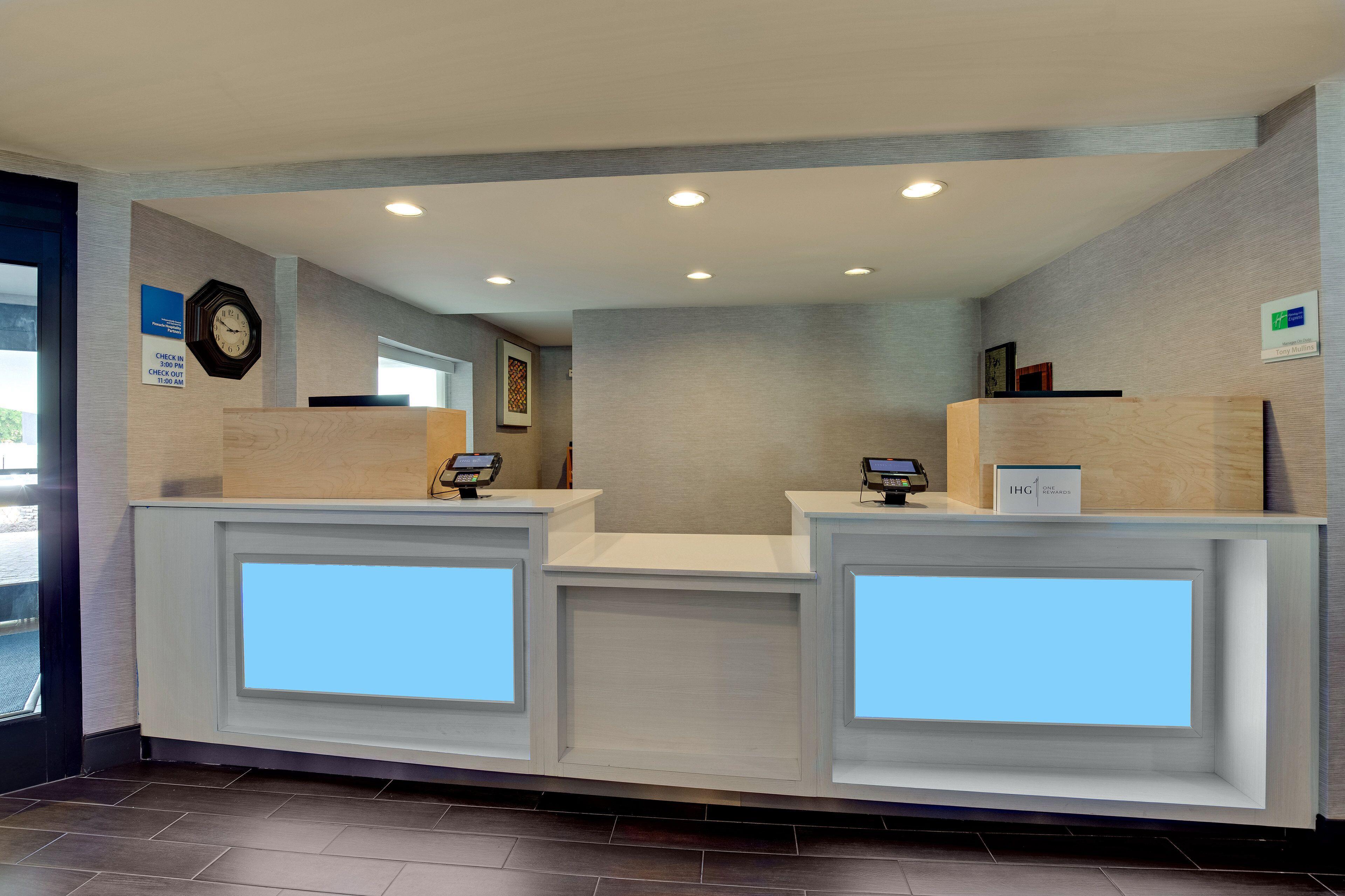 Express W-i40 By Ihg Hotel 3*