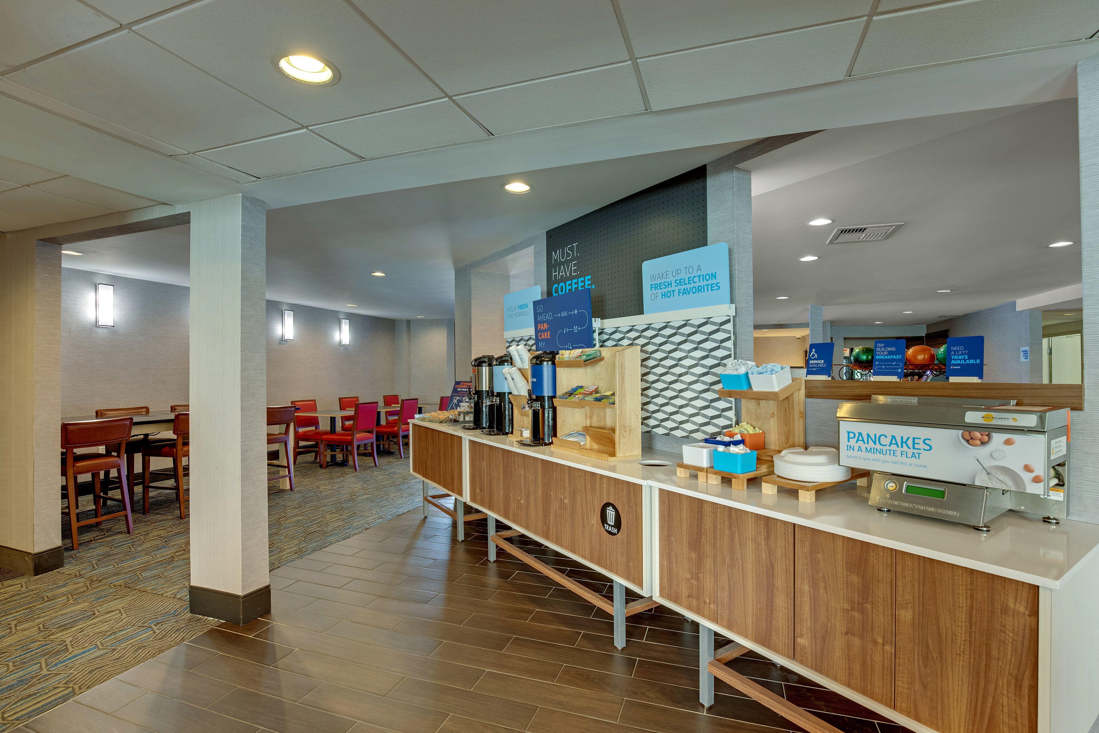 Hotel Express W-i40 By Ihg 3*