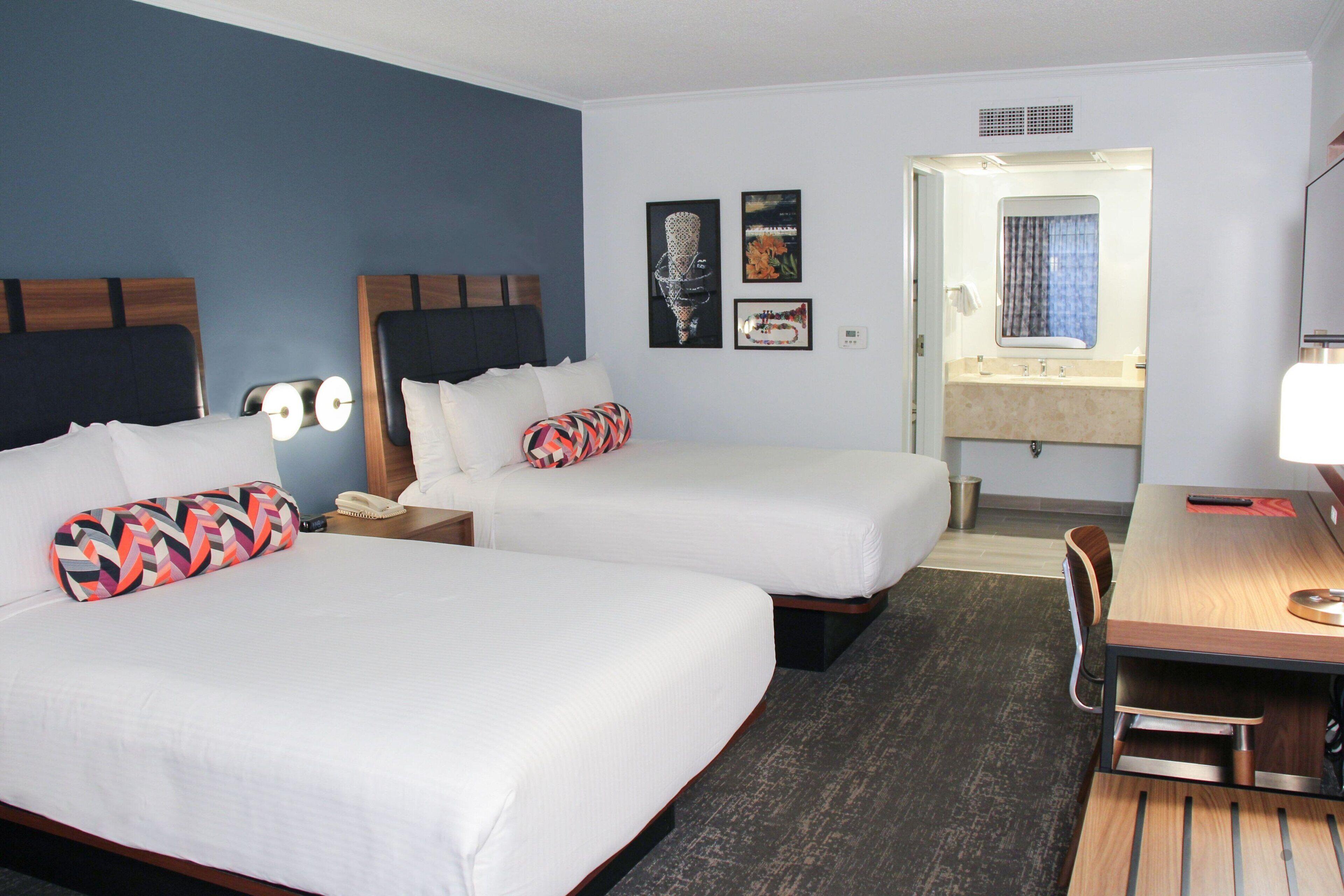 The At Opryland, A Gaylord 3*