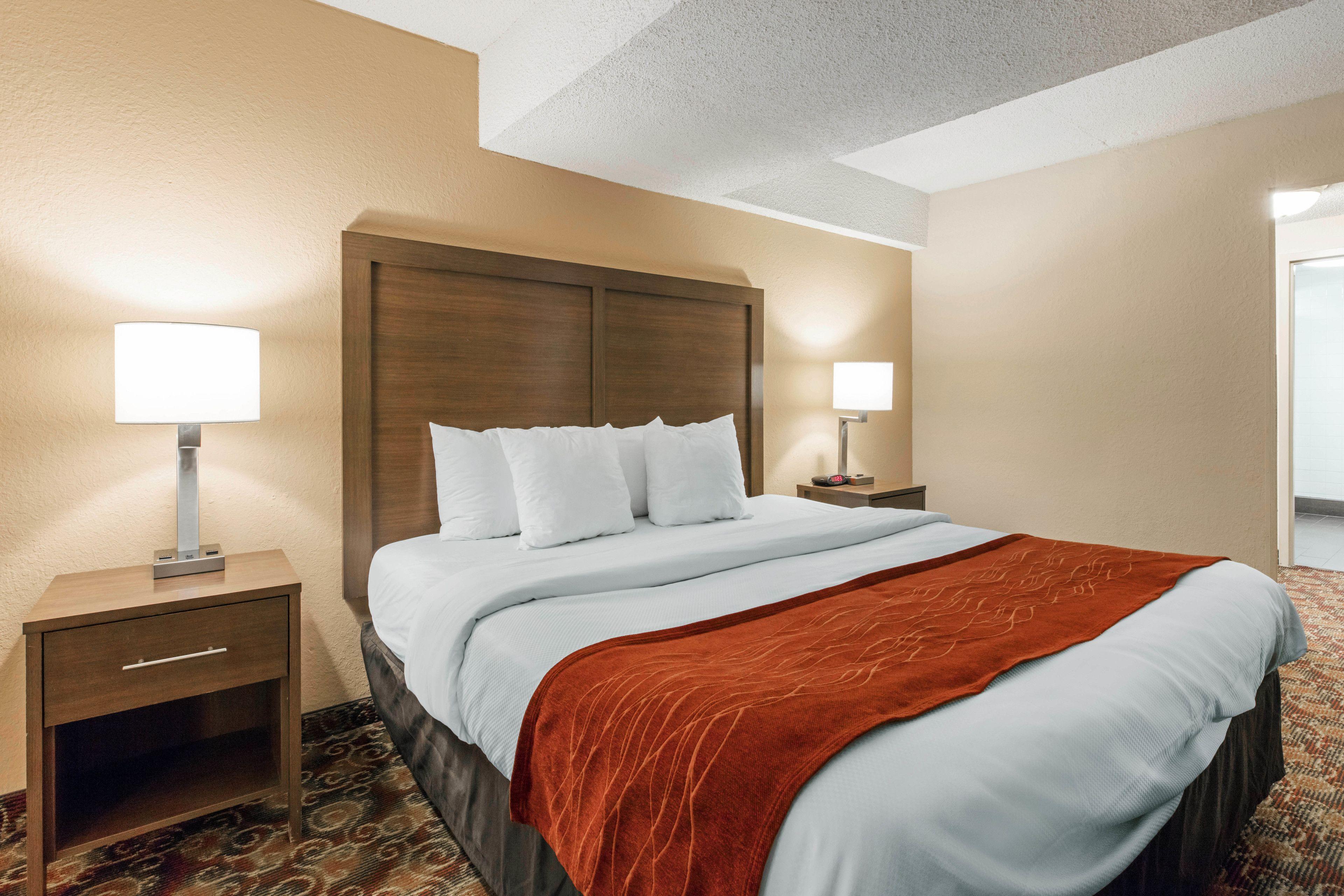 Comfort Downtown - Music Center Inn 3*