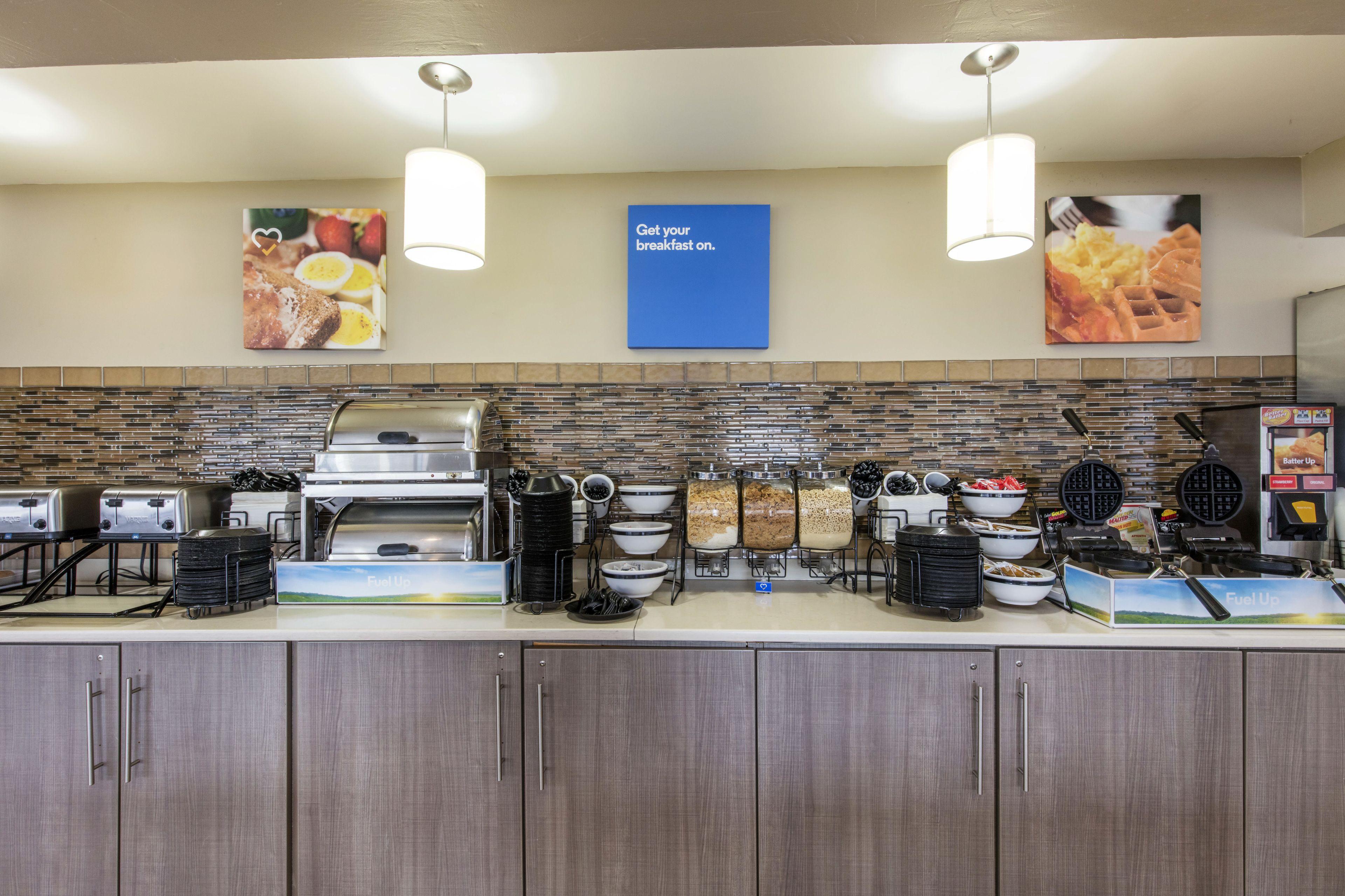 Comfort Downtown - Music Center 3*