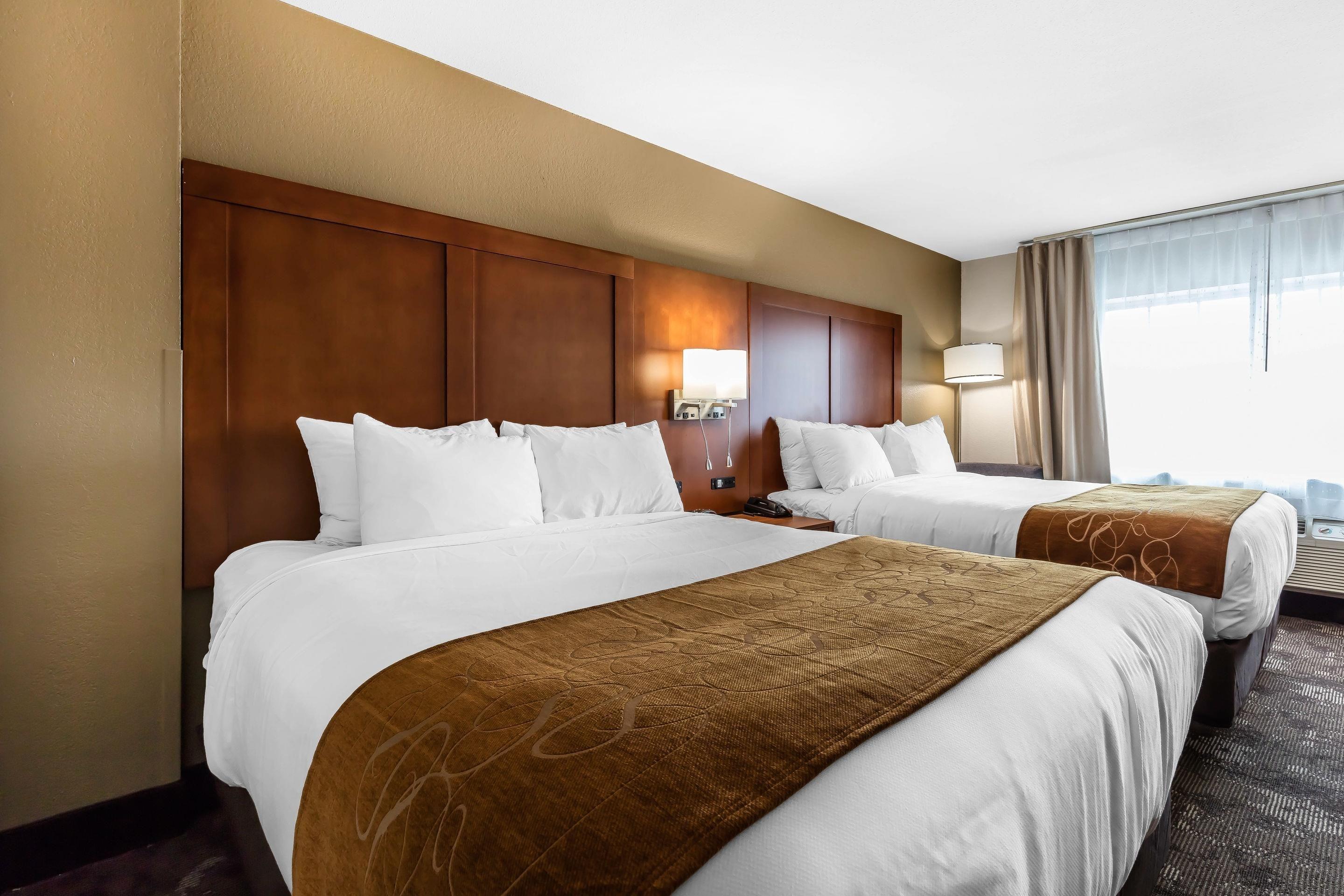 Comfort & Near Tanger Outlets I-24 Antioch Hotel 3*
