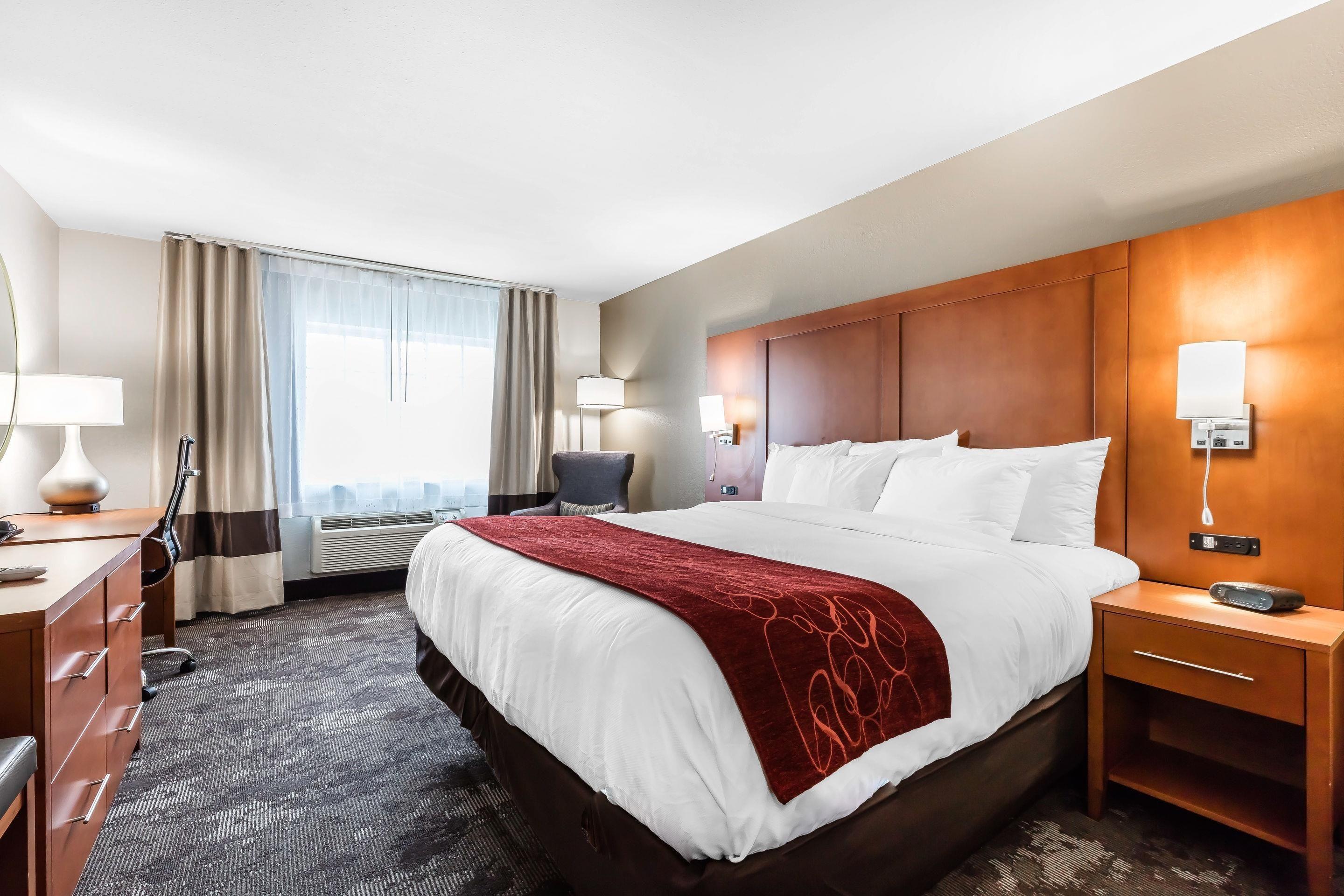 Hotel Comfort & Near Tanger Outlets I-24 Antioch 3*