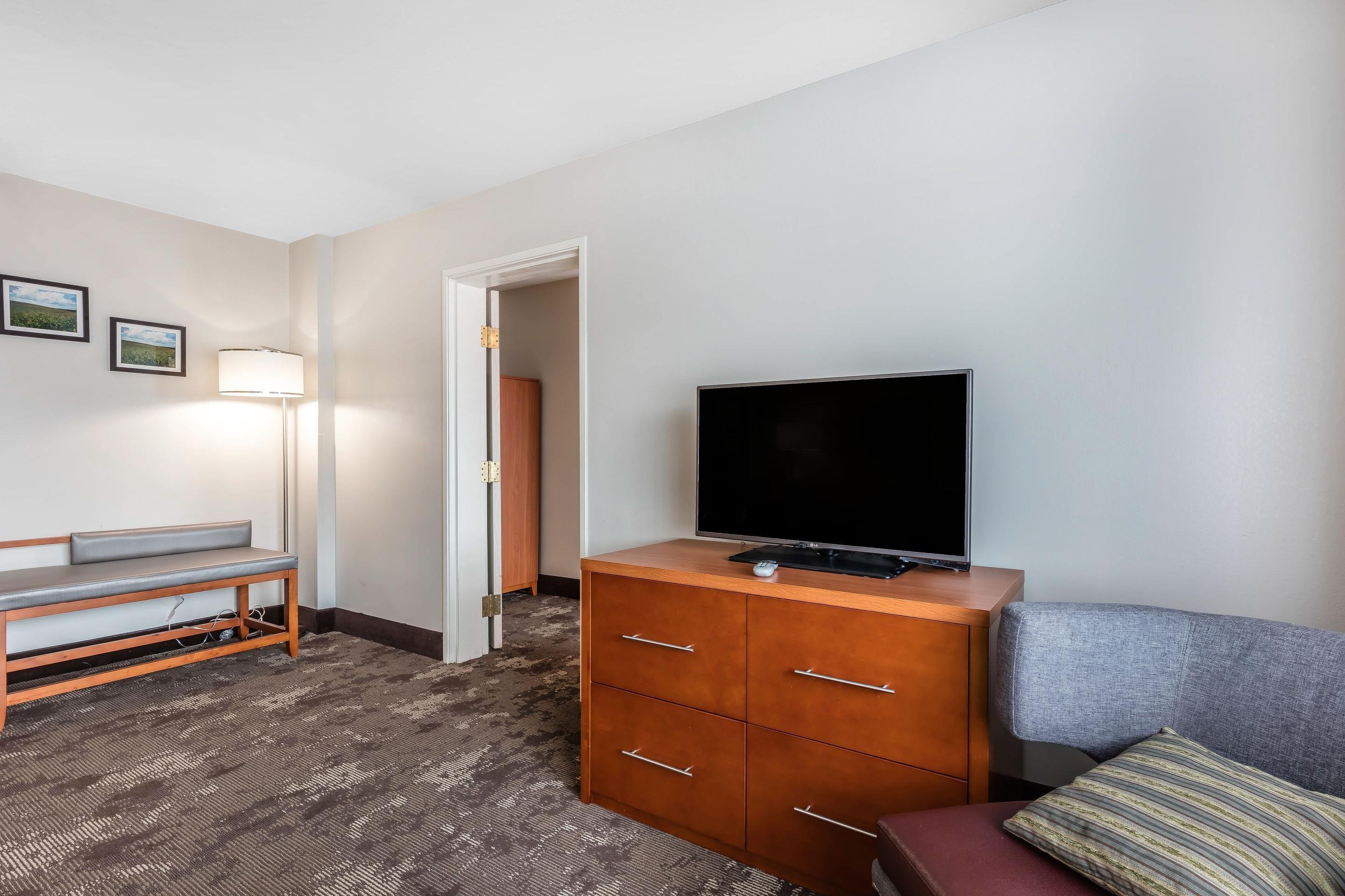 Comfort & Near Tanger Outlets I-24 Antioch Hotel Nashville