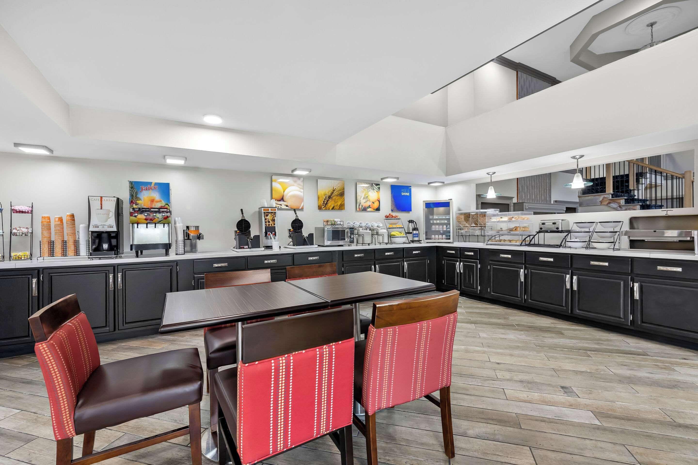 Comfort & Near Tanger Outlets I-24 Antioch 3* Nashville