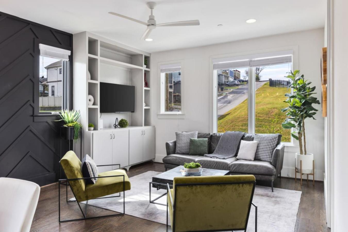 Holiday home Two Neighboring Homes Sleeps 24 Walk To 12 South *