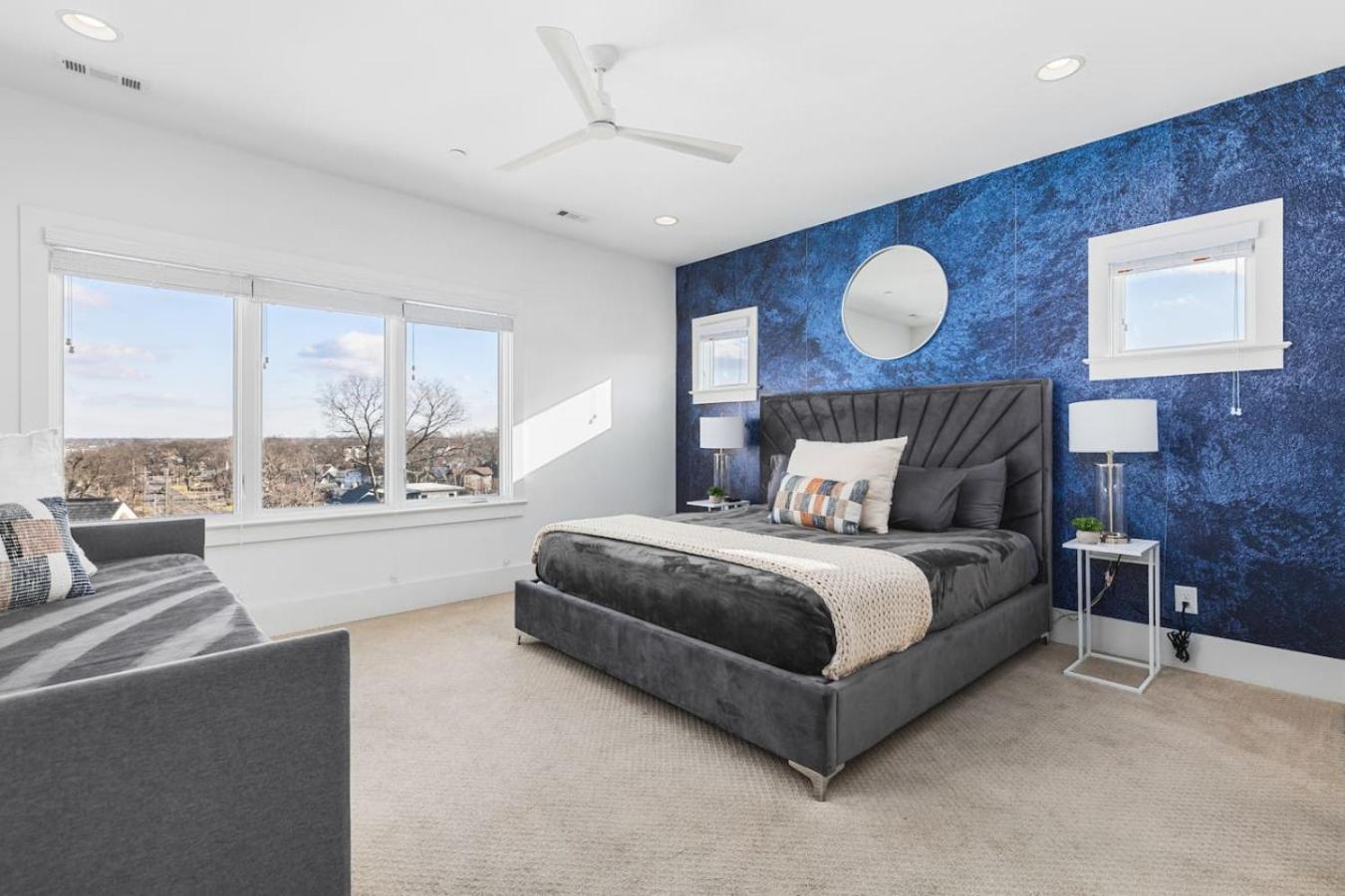 Two Neighboring Homes Sleeps 24 Walk To 12 South Holiday home Nashville