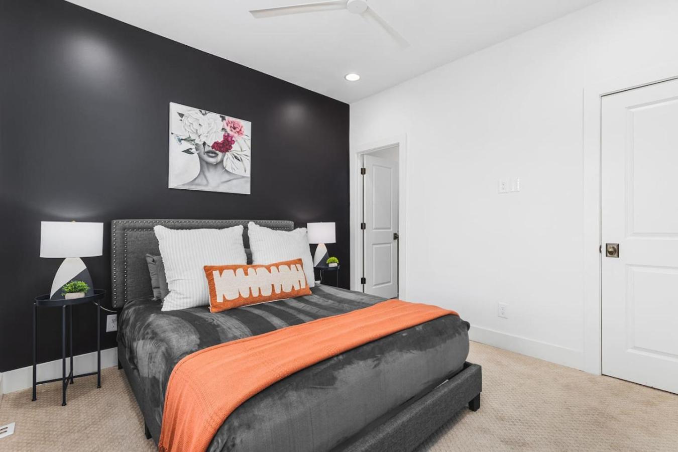 Two Neighboring Homes Sleeps 24 Walk To 12 South * Nashville