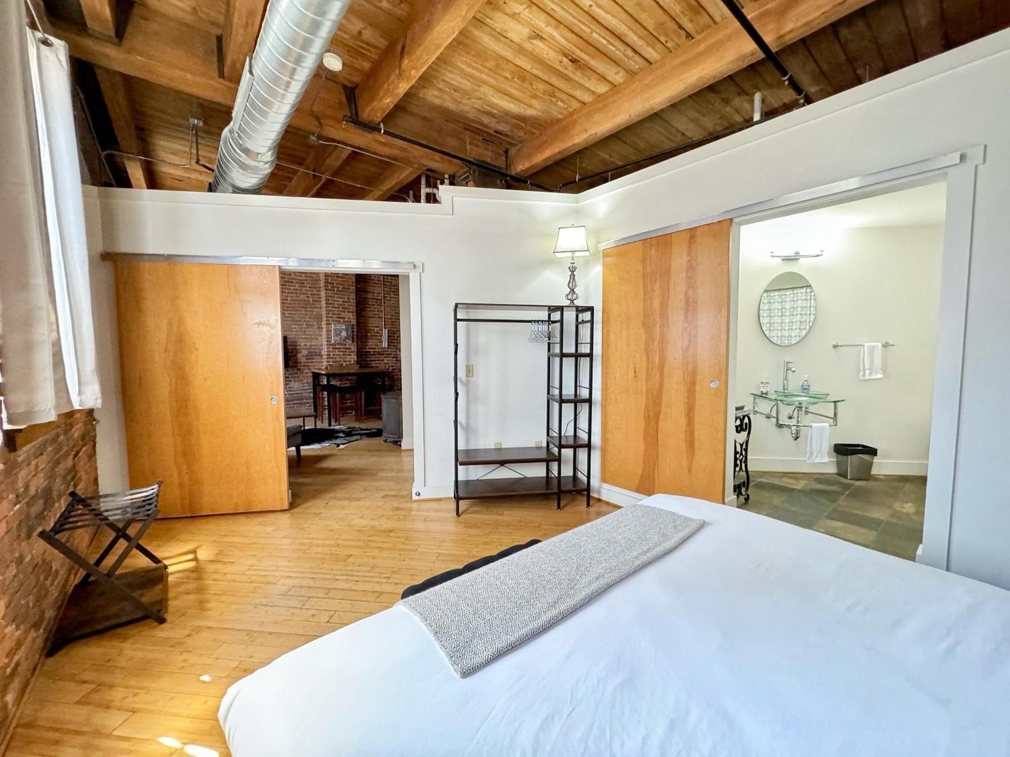 No Show Jones * Nashville