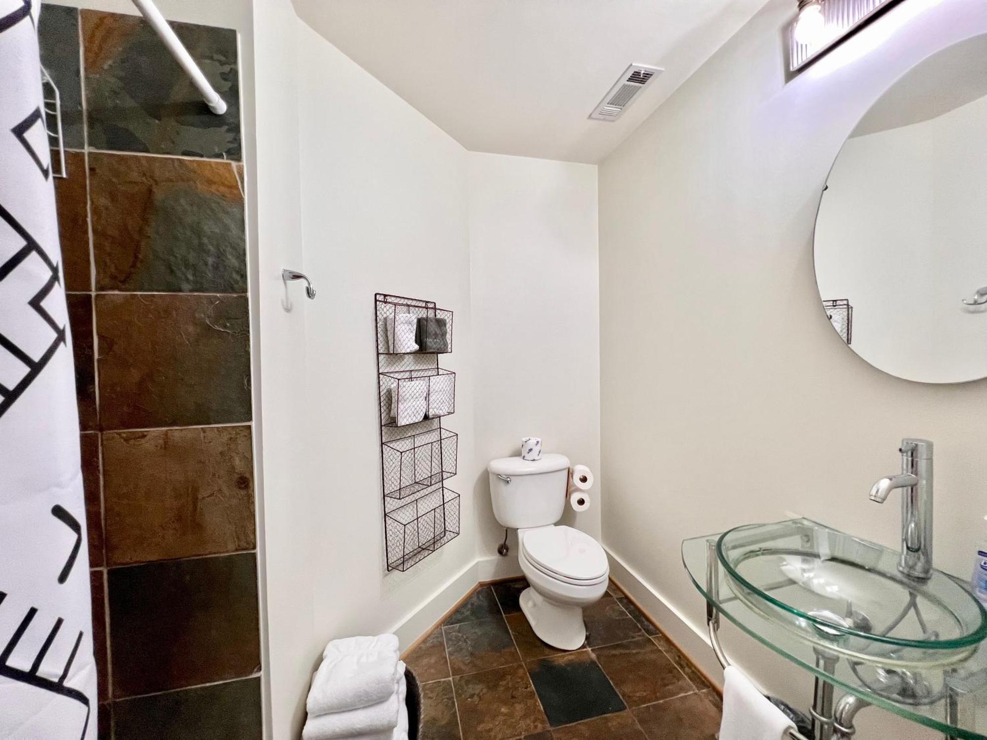 Writers Round Nashville