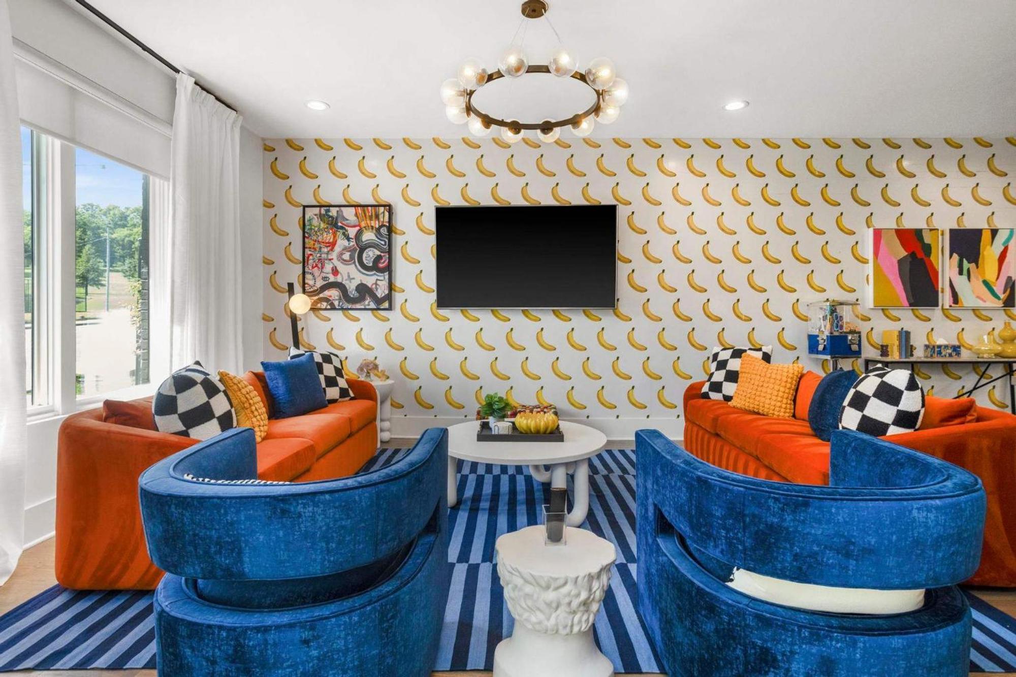 Holiday home 2 Adjacent Gem Great For Big Groups 8th Ave S