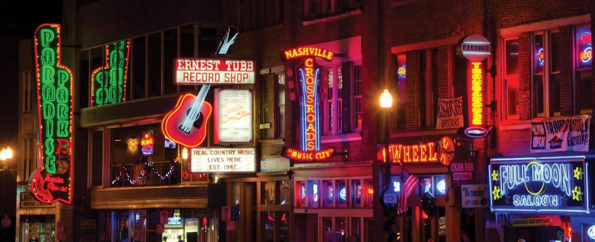 Spacious Duplex In Prime Location * Nashville