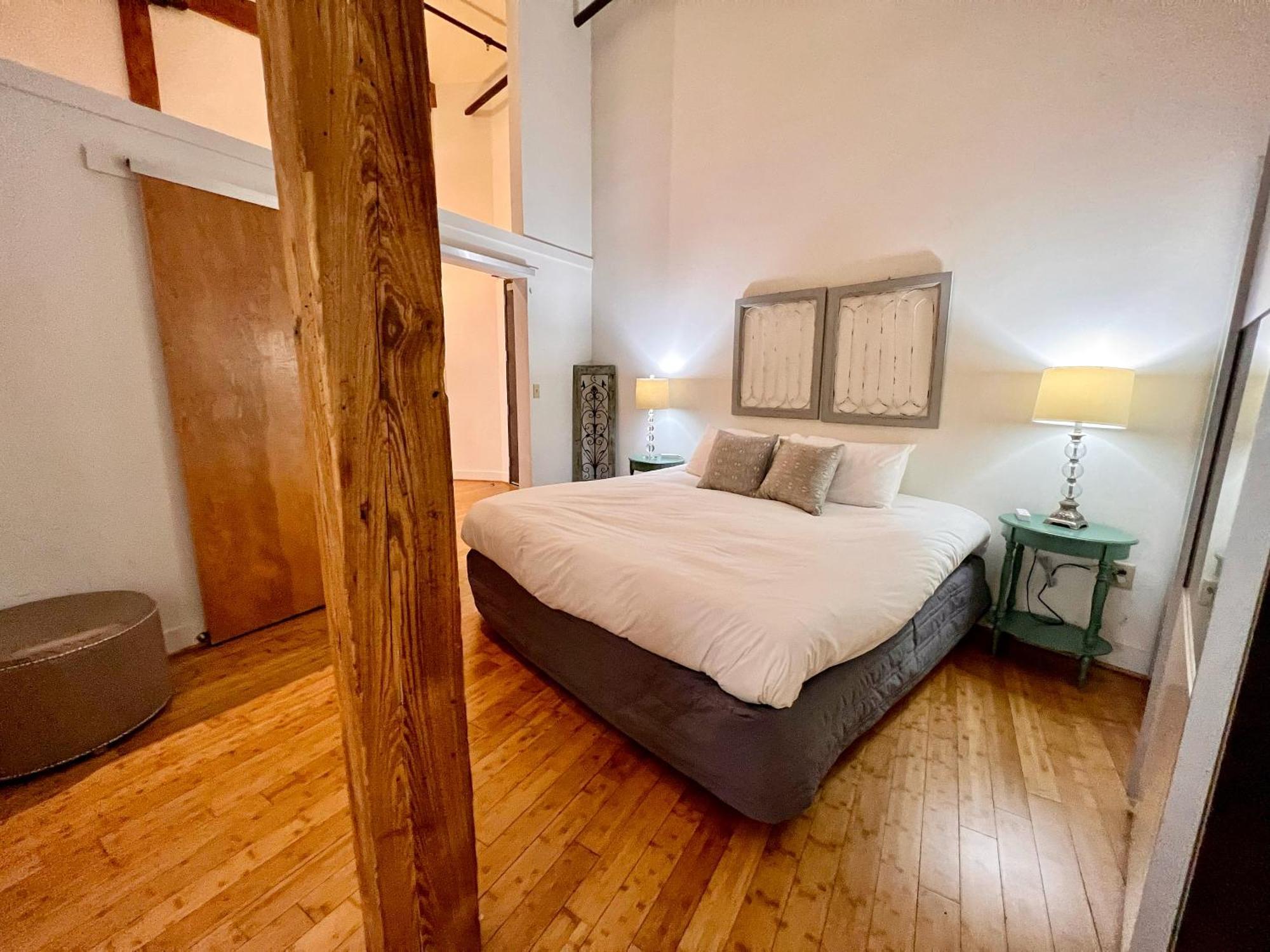 Dolly Apartment Nashville