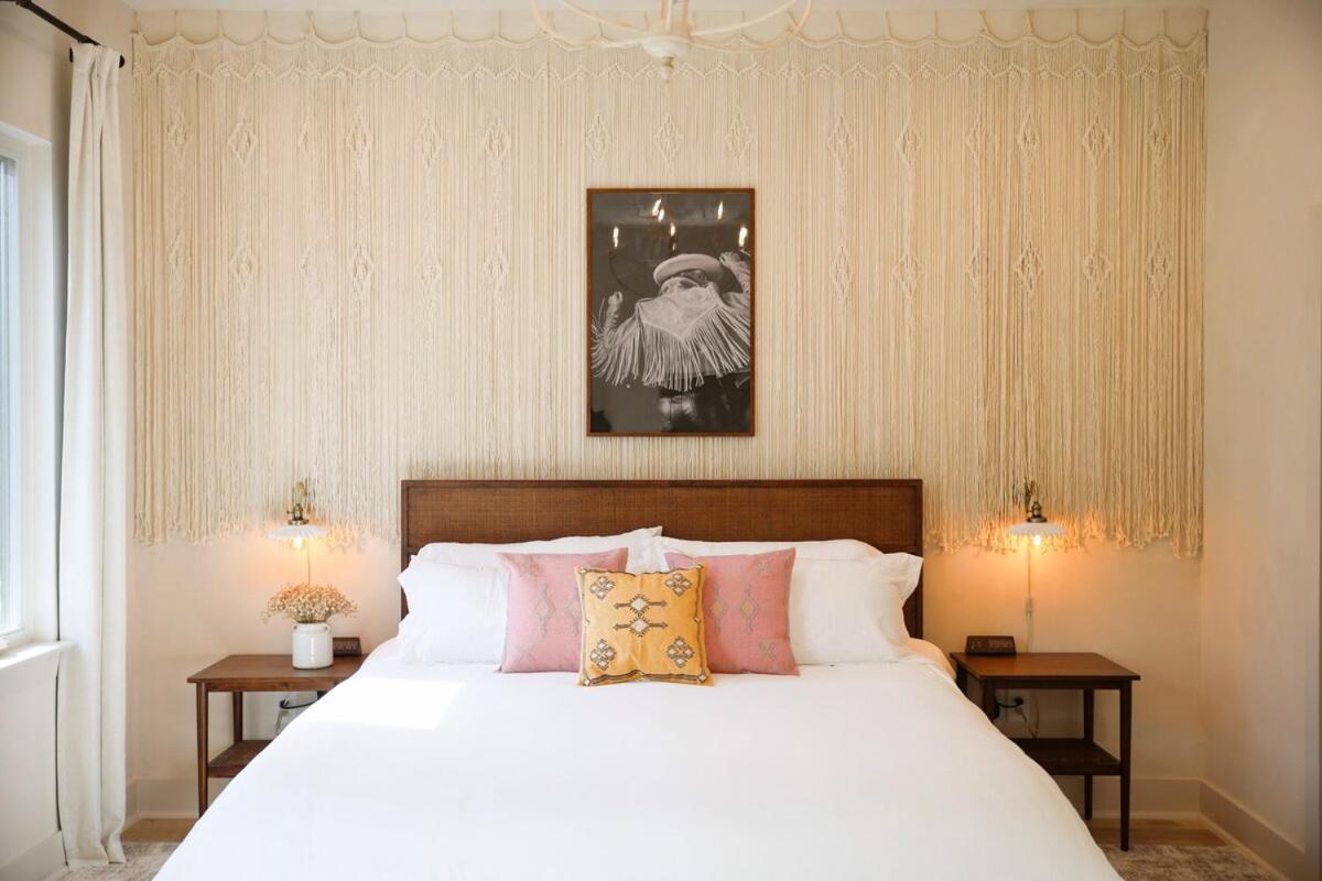 Apartment Rooftop, Firepit, King, Smart Tvs, 6min Drive To Broadway Nashville