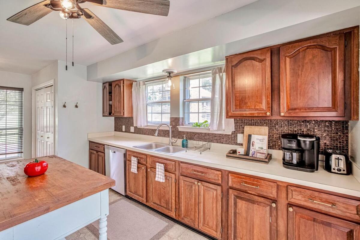 Holiday home Group Haven Retreat- 2 Min To Lake! 15 Min To Dt! Nashville