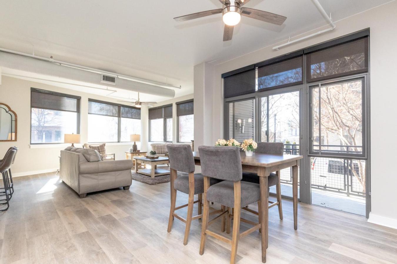 Holiday home Luxurious Downtown 2 Bedroom 2 Bath With Views 1m Nashville