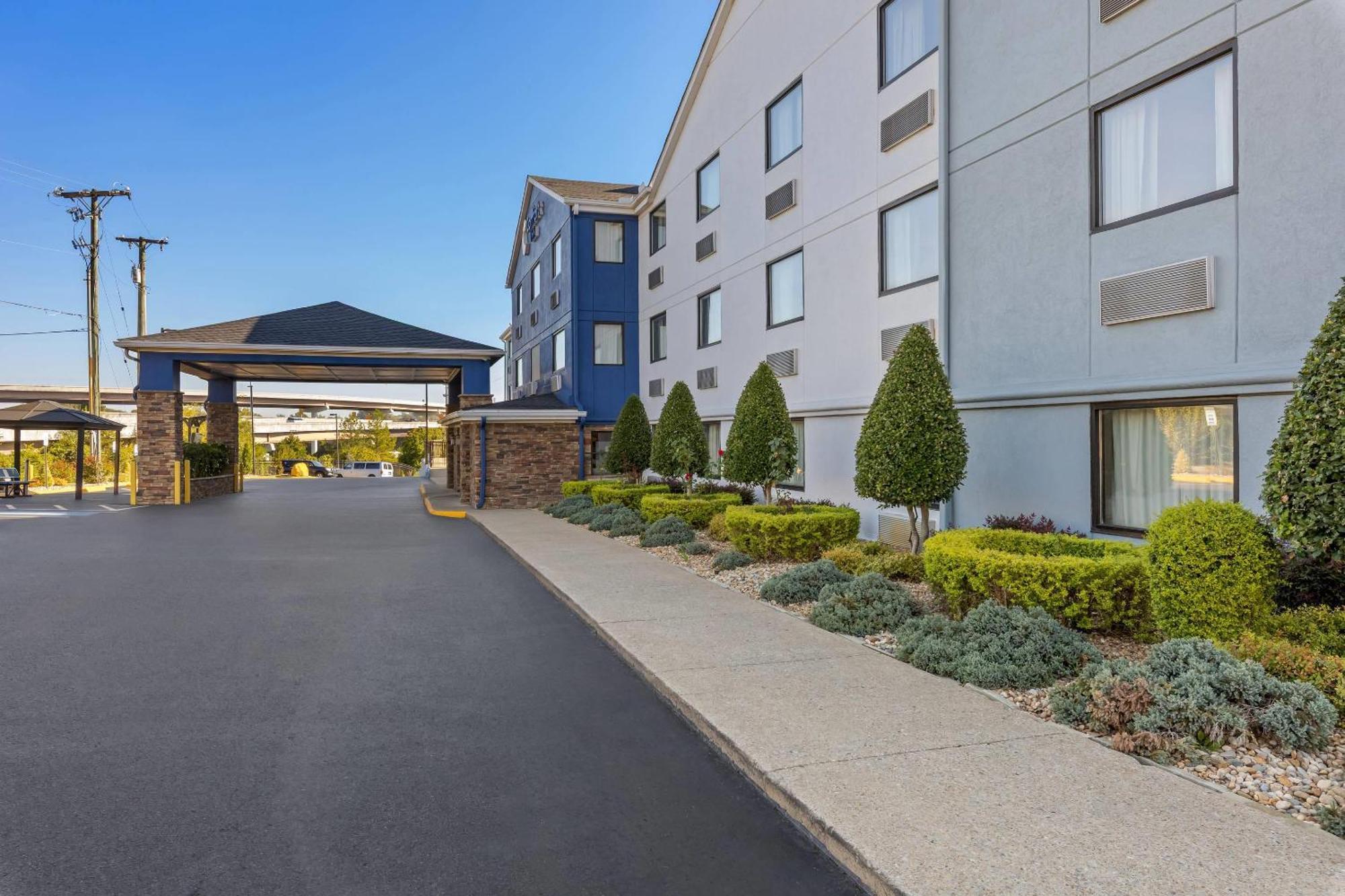 Comfort West 2* Nashville