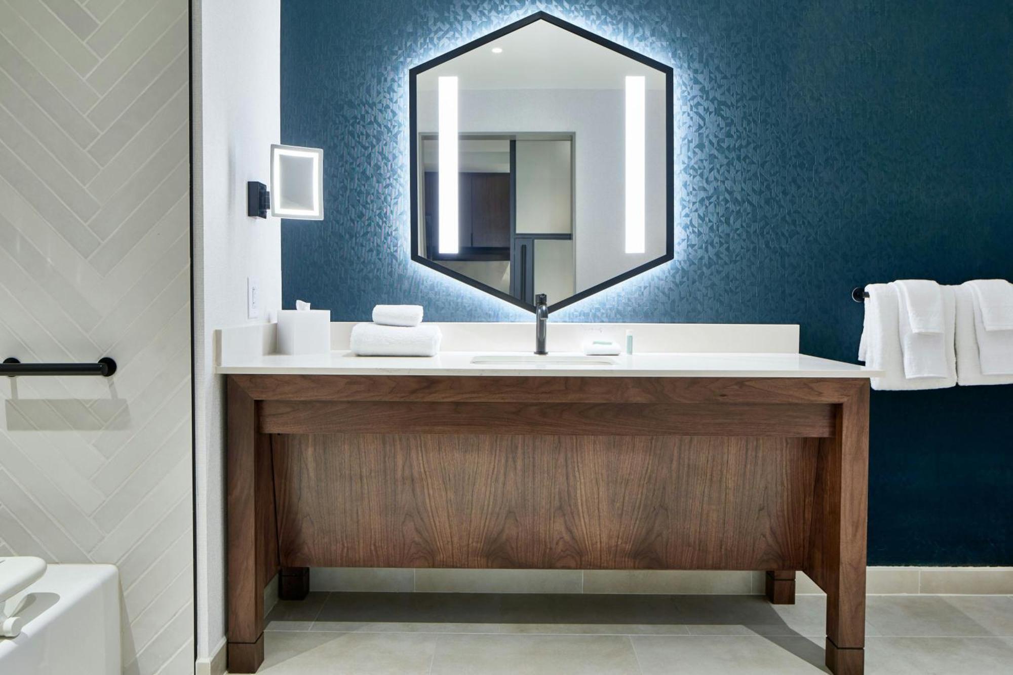 By Marriott Downtown/convention Center Hotel Nashville