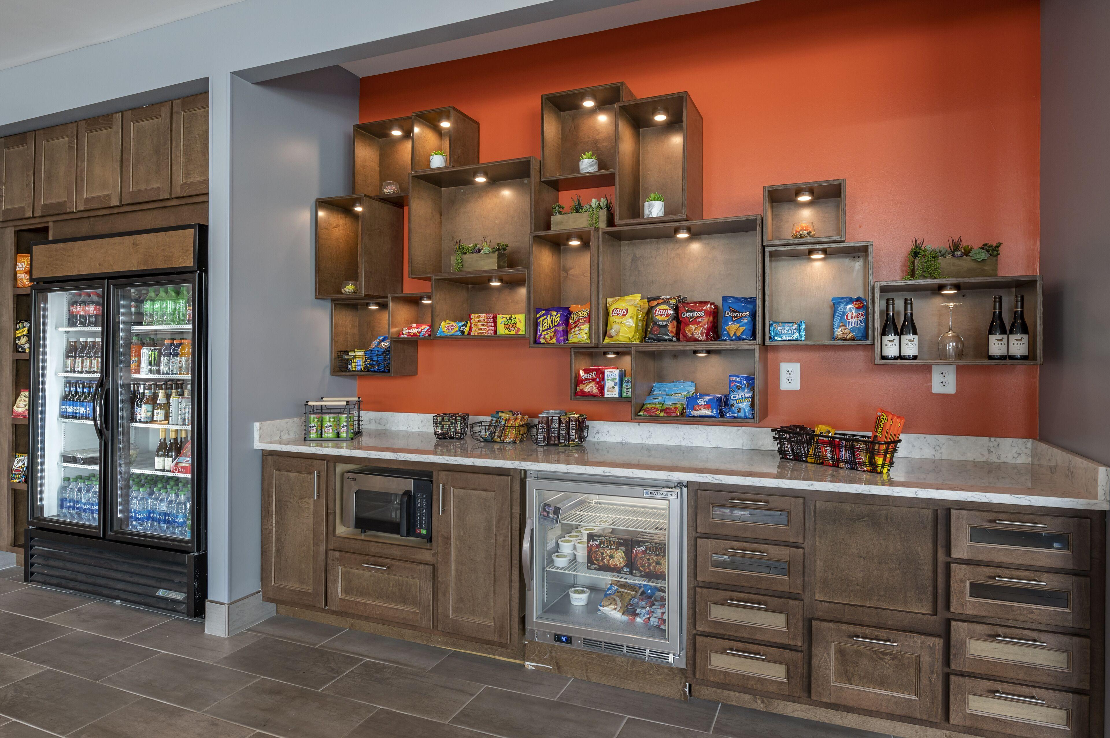 Hotel Cambria Airport 3*