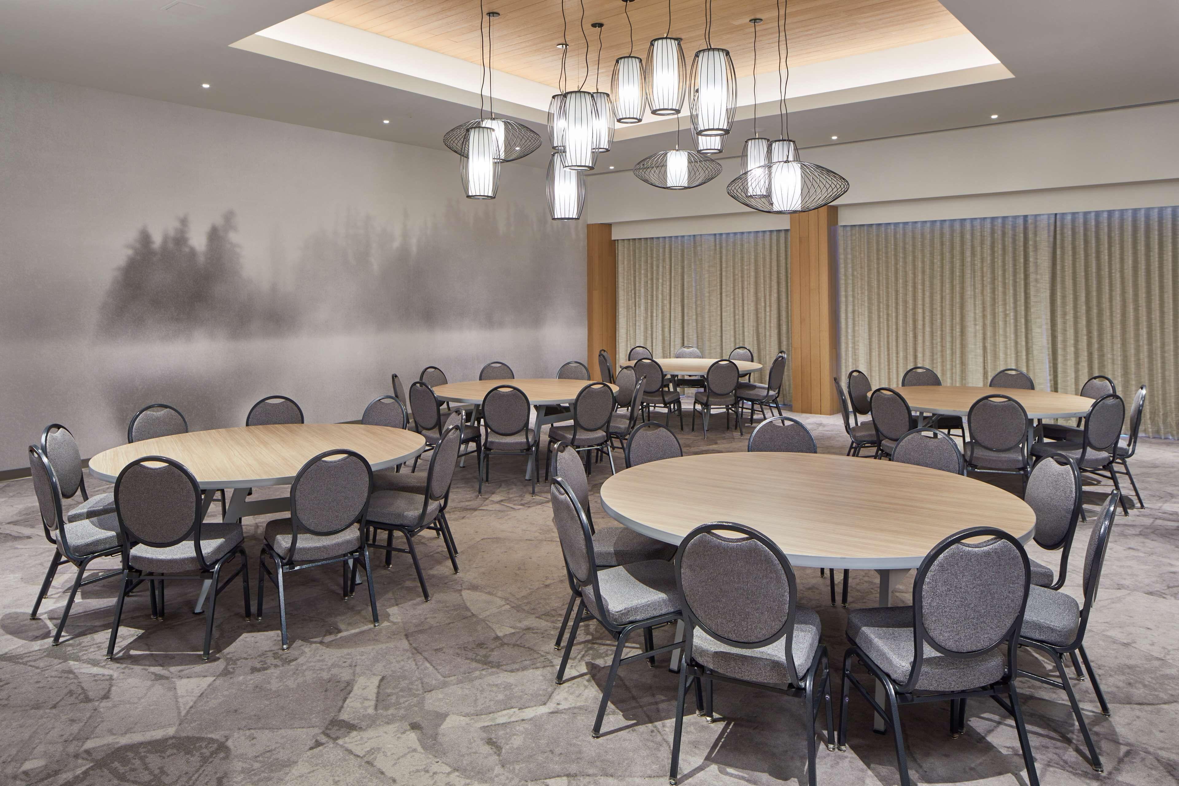 Embassy By Hilton Downtown Hotel Nashville