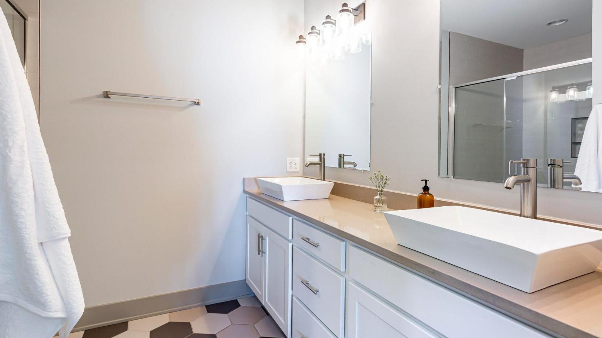 Apartment Waverly By Avantstay Nashville-inspired Townhome W Luxury Kitchen Pool Table Nashville