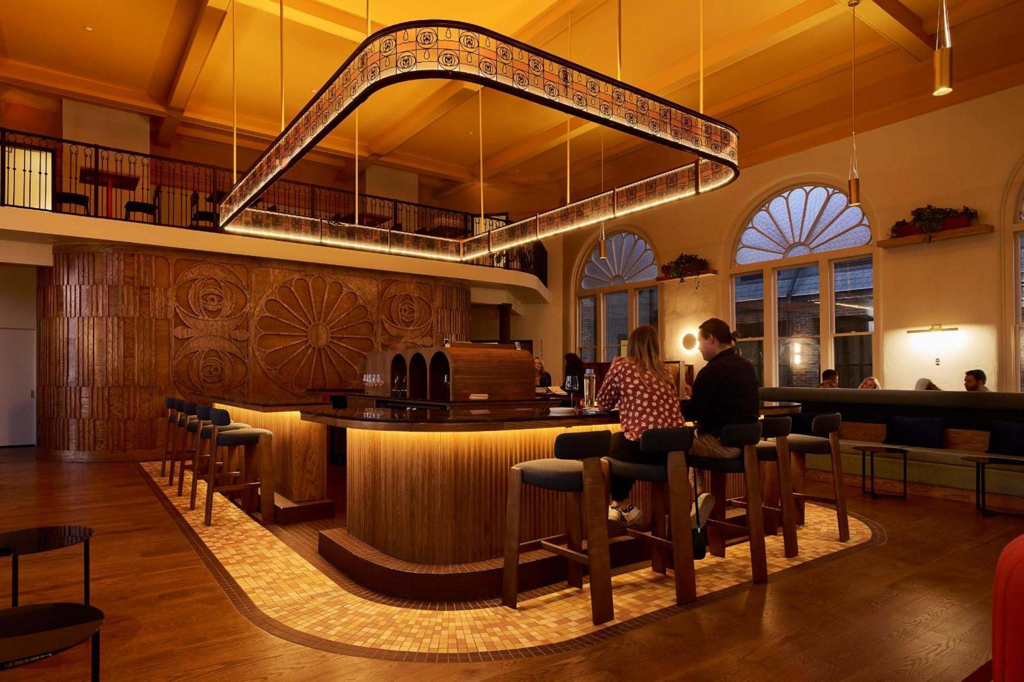 5 Min To Nissan, Big Rooftop, Murals, Skyline Views, Less Than 10 Mins To 5 Points And Broadway, Rooftop Grill, Garage Spaces And Ample Parking, 24 Hr Hospitality, Great For Groups Nashville