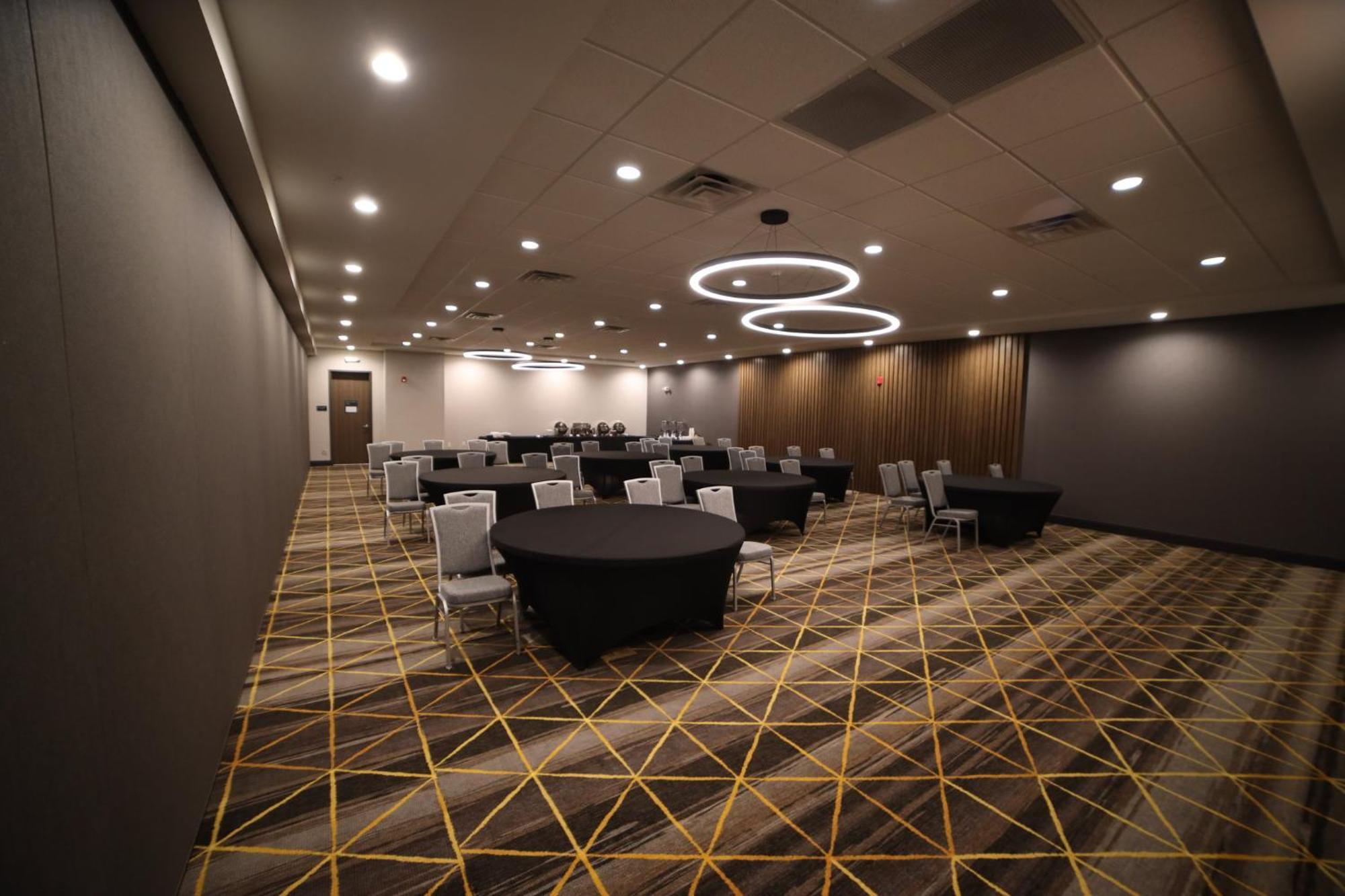 Airport By Ihg Nashville