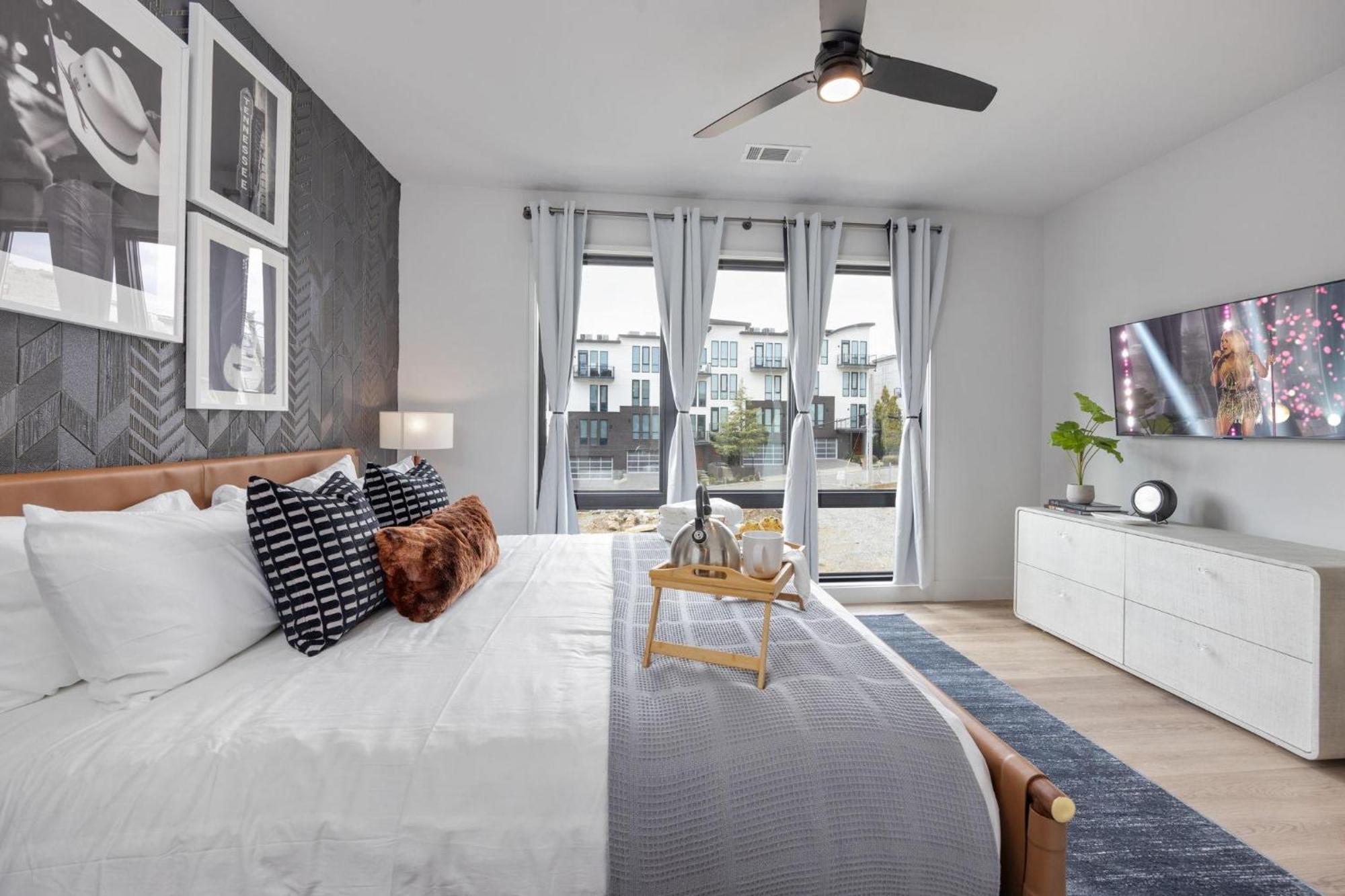 Cowboy - Odyssey - Heart Of Midtown *