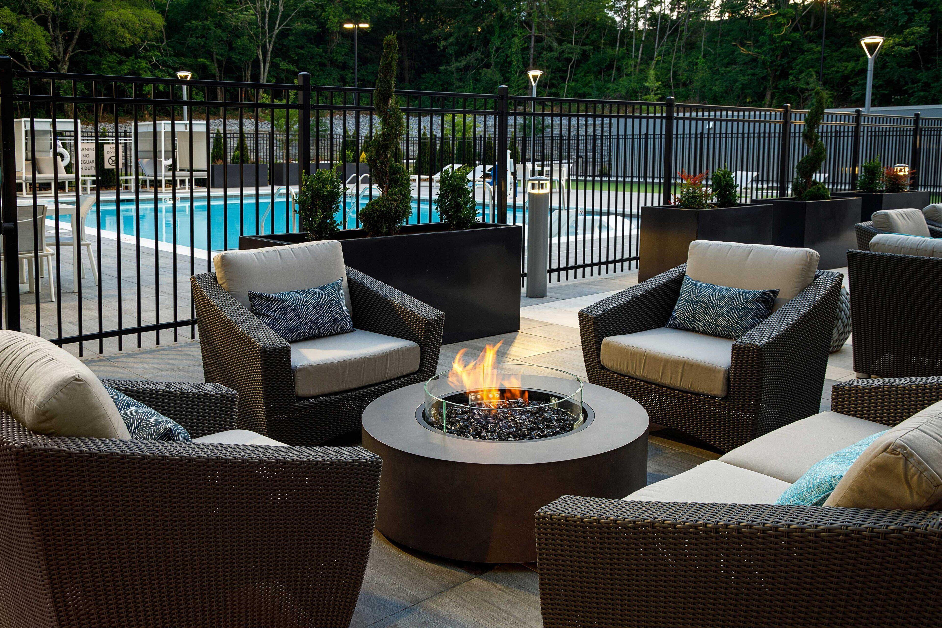 Element Airport Hotel 3*