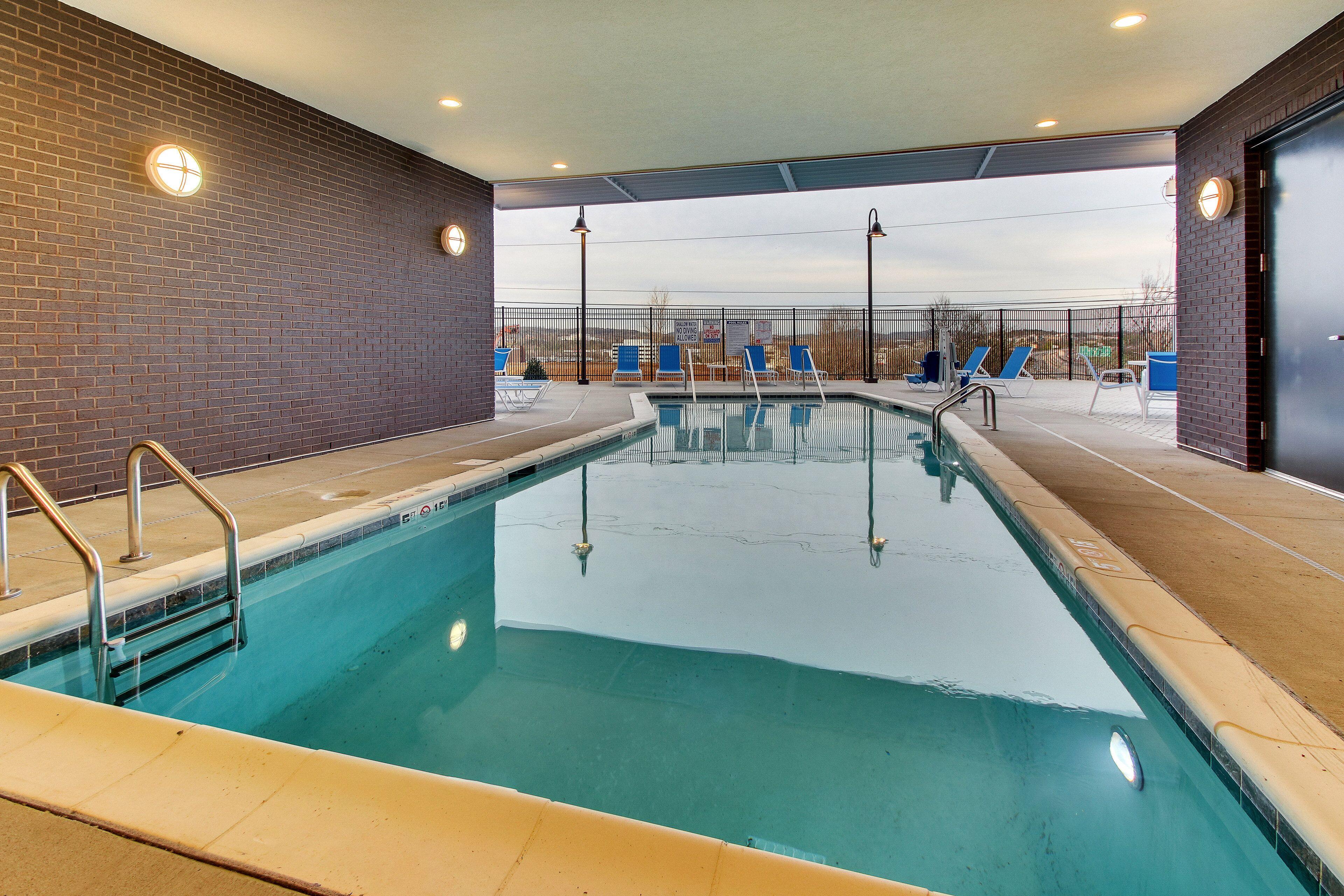 Hotel Express & - Metrocenter Downtown By Ihg