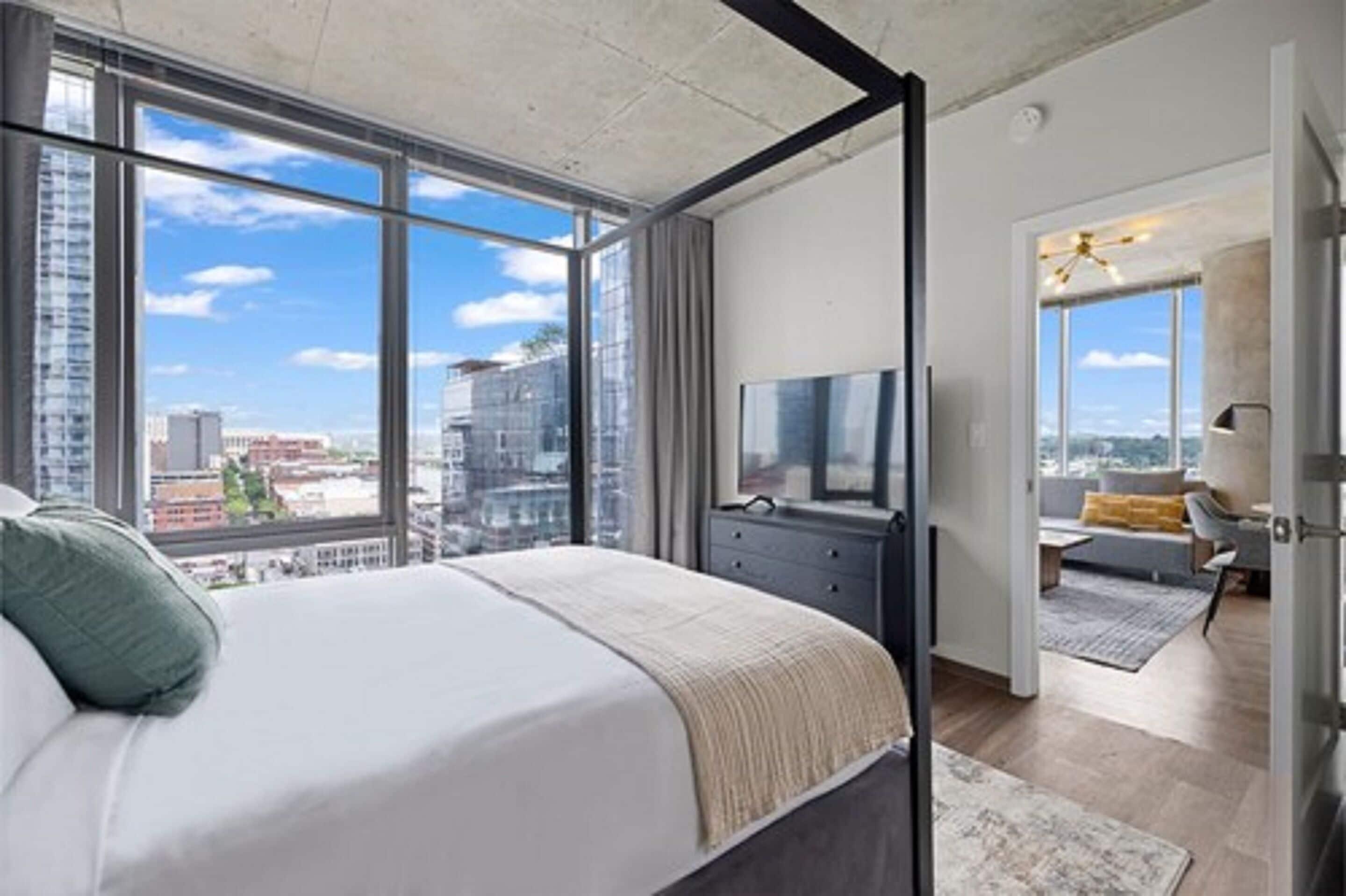 Placemakr Premier Sobro 5*