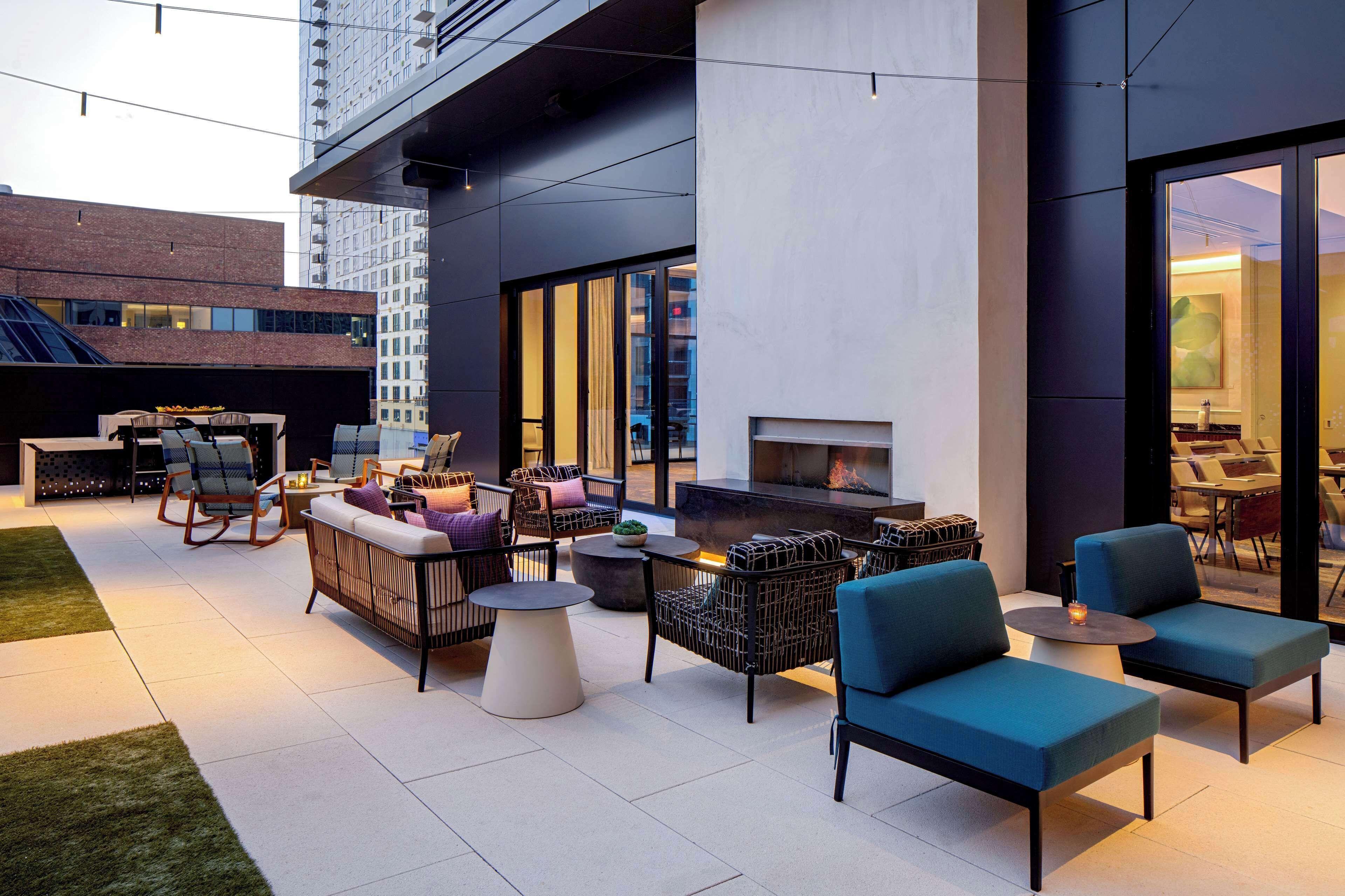 Tempo By Hilton Downtown Hotel 3*