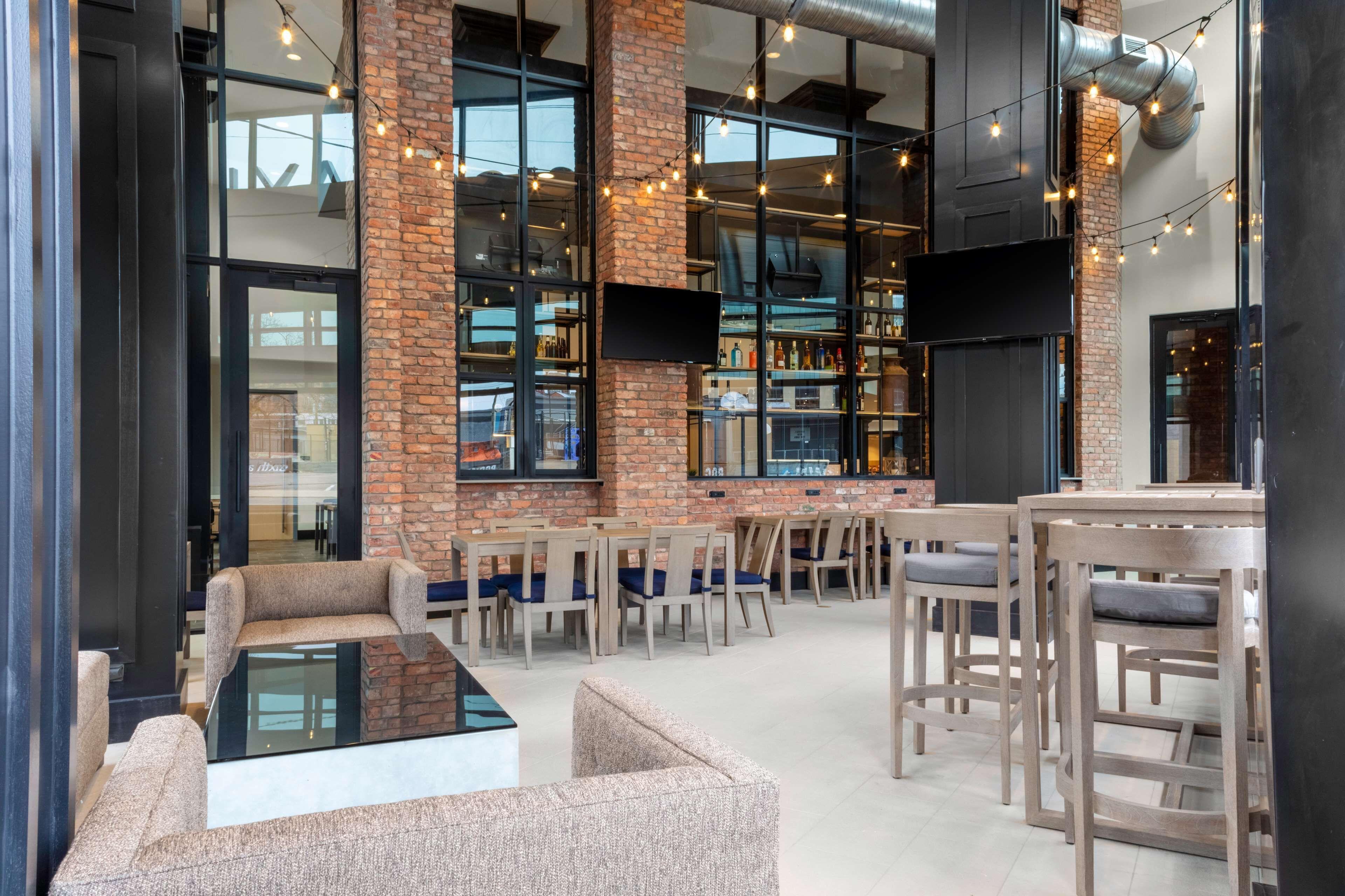 Hyatt House Downtown-convention Center Hotel Nashville