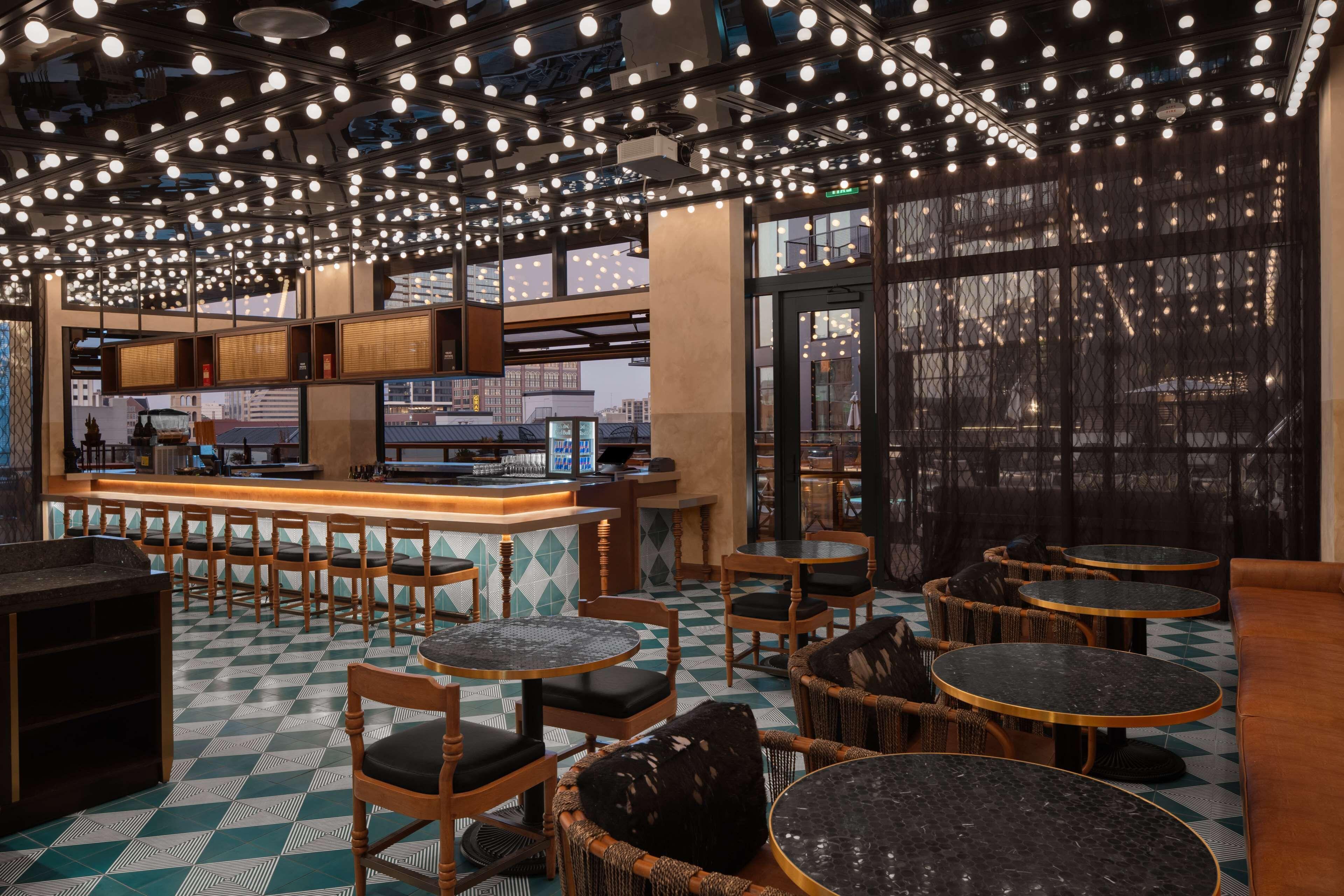 Fraye Nashville, Curio Collection By Hilton 4* Nashville