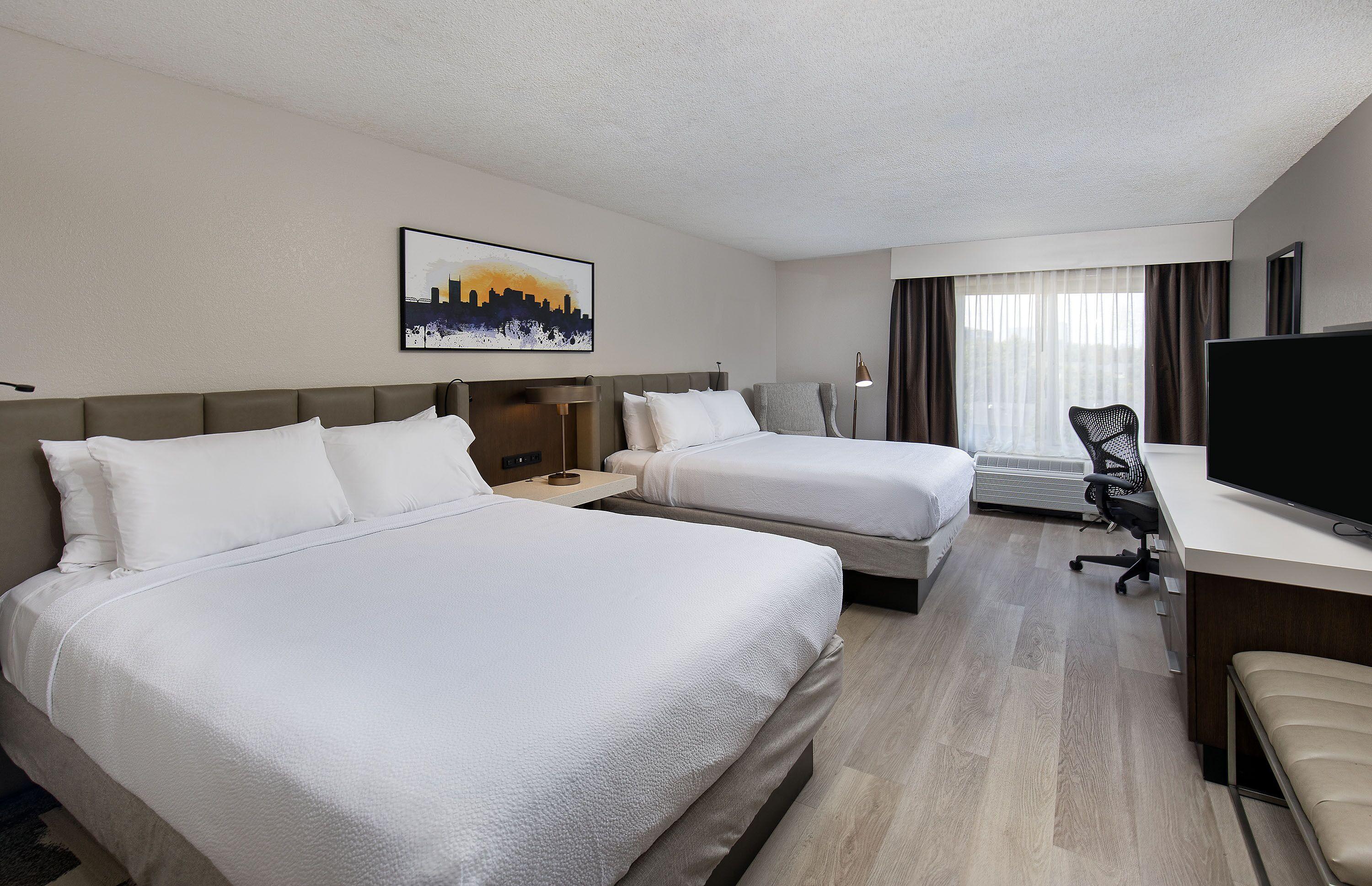 Crowne Plaza Airport By Ihg Hotel 3*