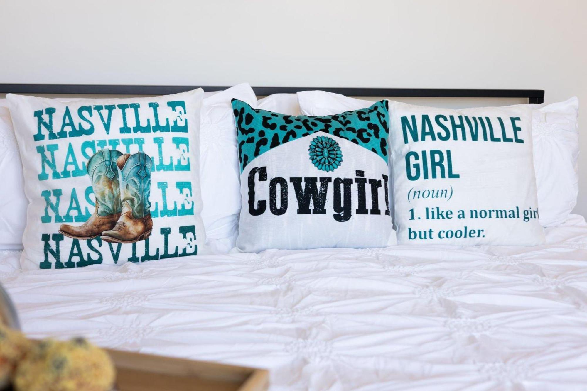 Notes - Sleeps 8 - Mins To Broadway! *