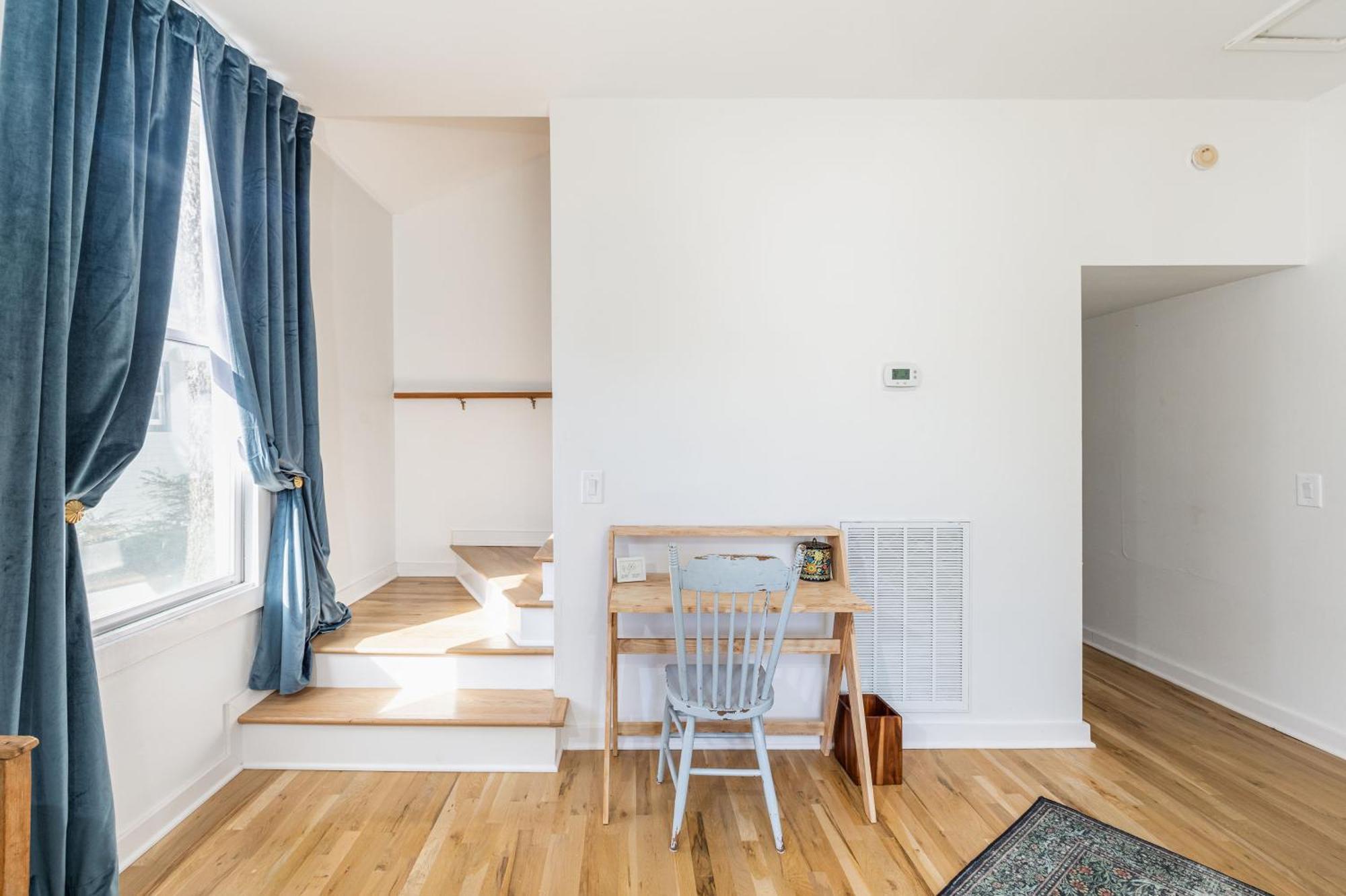 Chic 2 Bed 2 Bath, In 12 South * Nashville