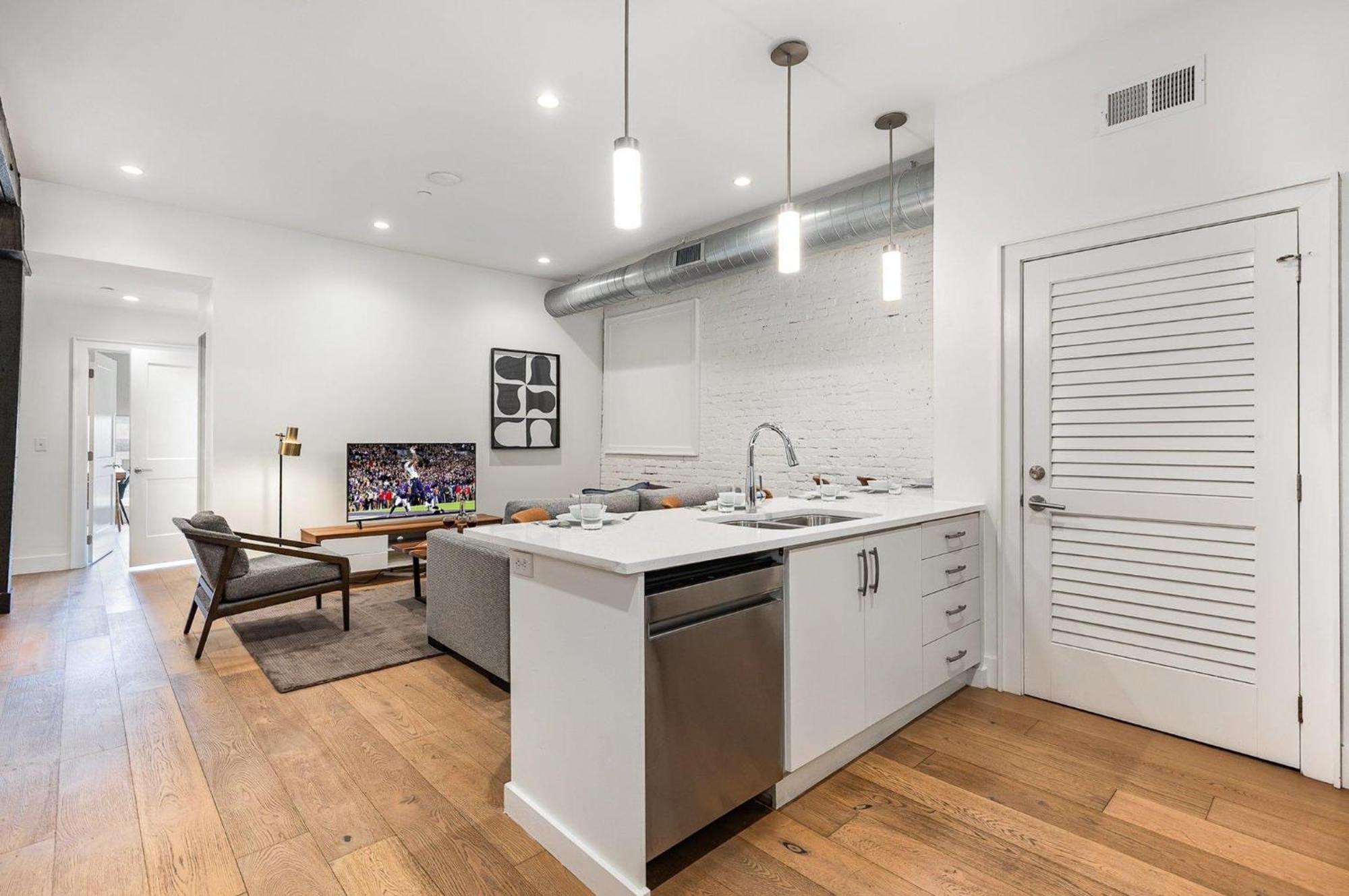 Holiday home The Saddlery - Showroom - Walk To Broadway *