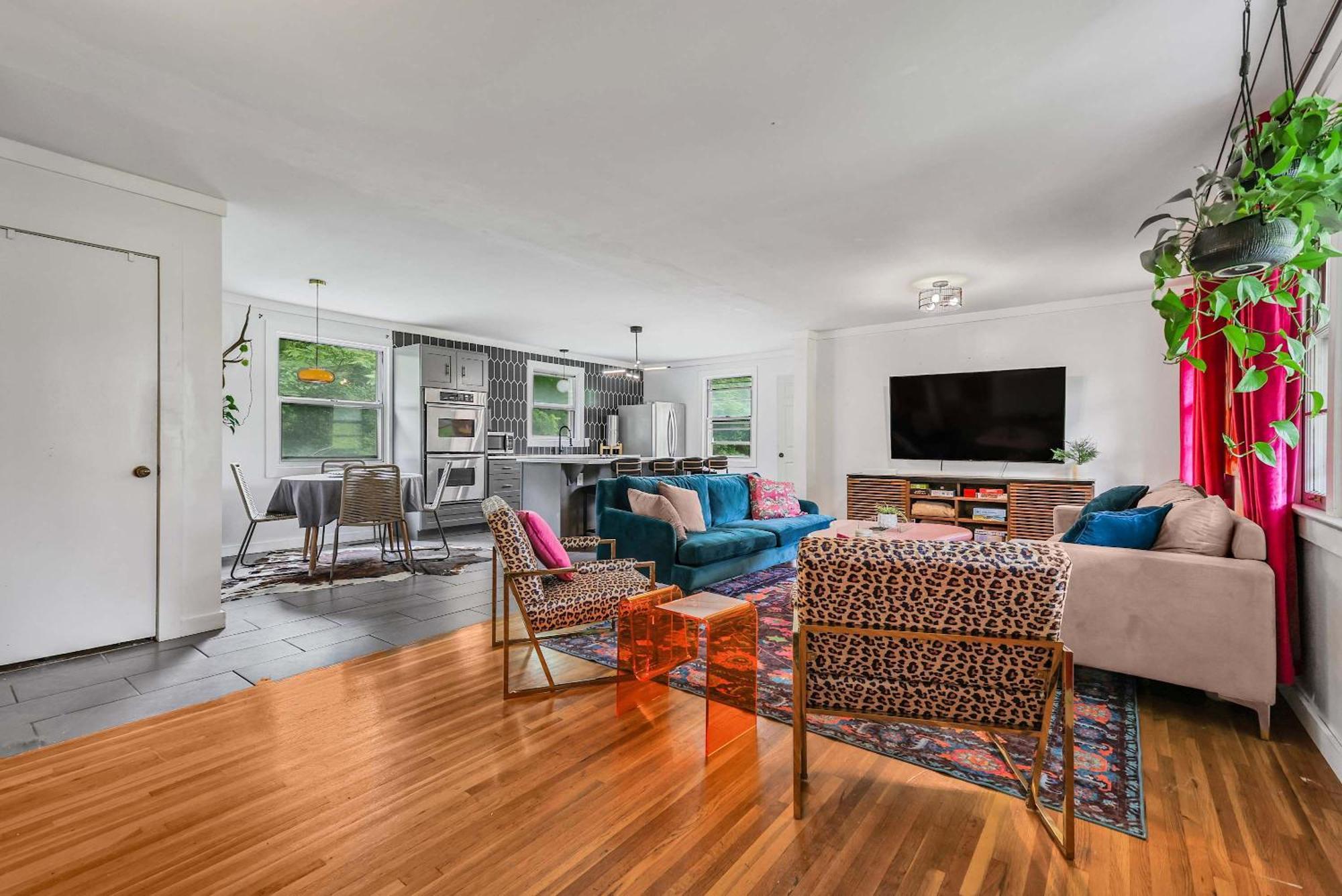 Bachelorette Retreat In Nashville