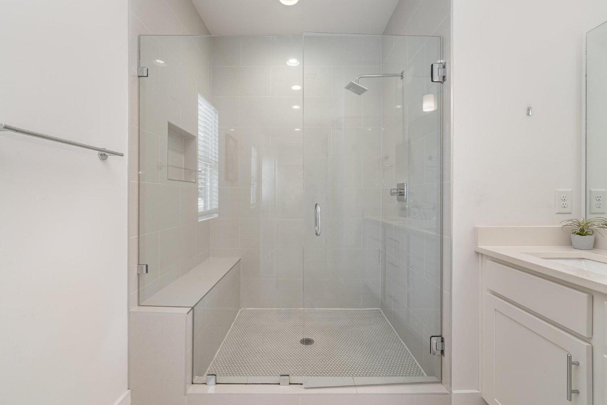 Holiday home Jade - Private Patio And Balcony - Near Germantown *