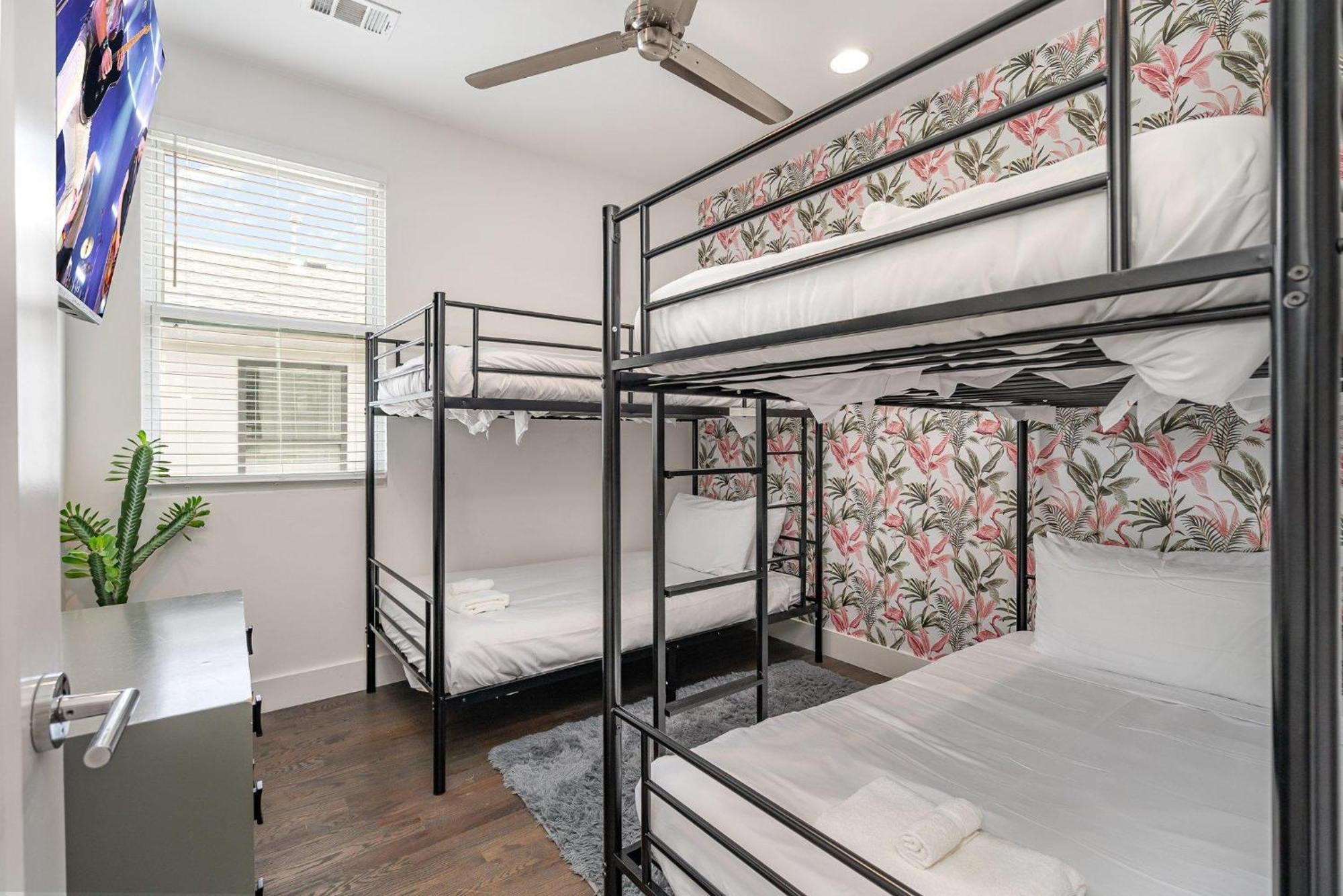 Jade - Private Patio And Balcony - Near Germantown Holiday home *