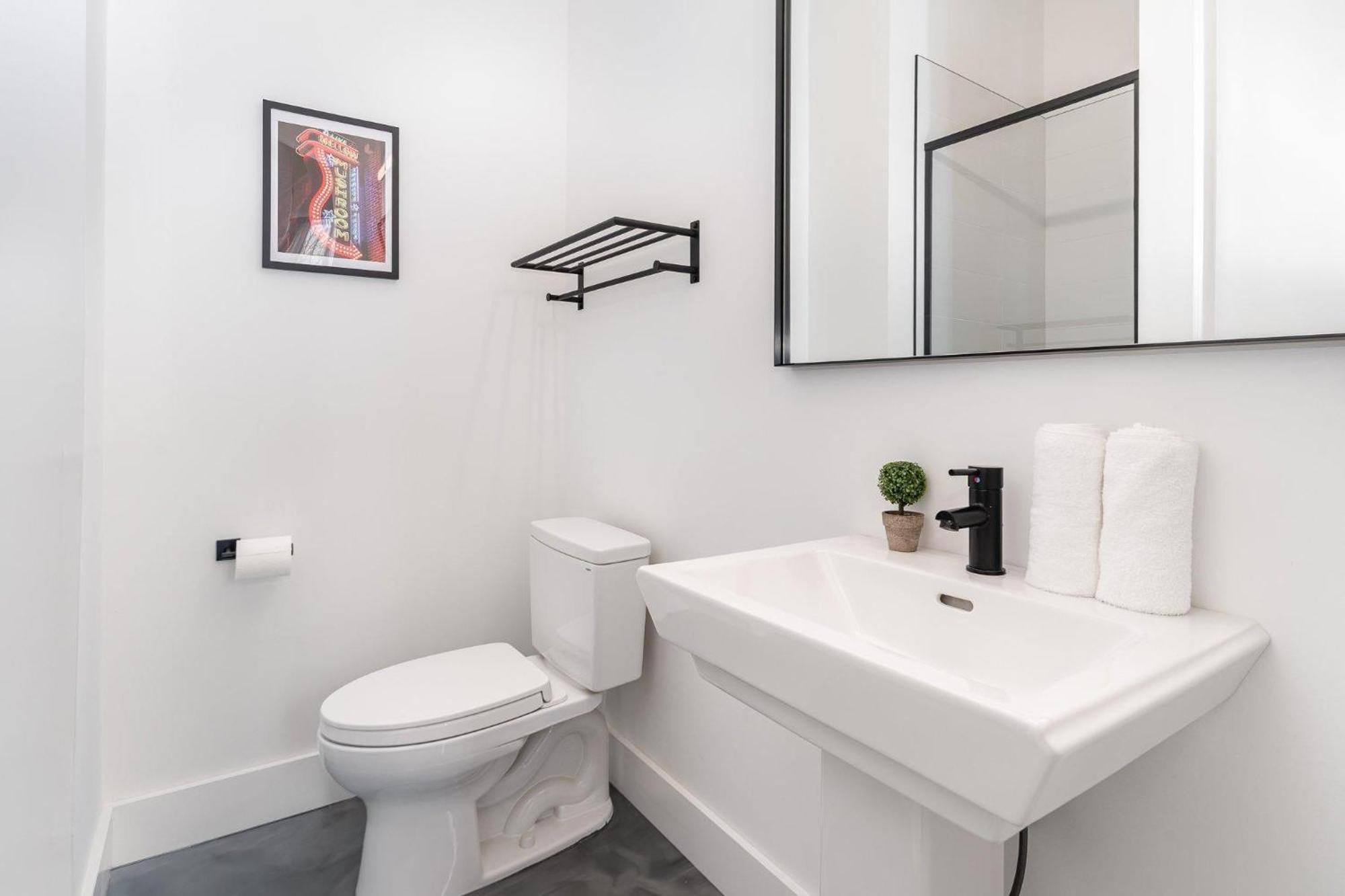 Painted Note - Rooftop Hot Tub - Mins To Broadway Holiday home *