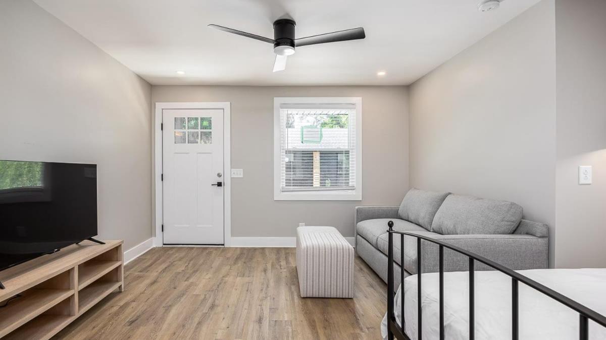 The Nomad 4 Buyout 16 Guests In Hillsboro