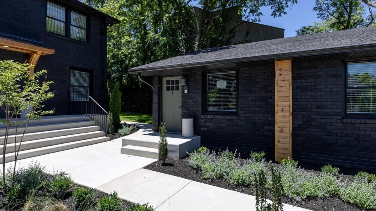 The Nomad 4 Buyout 16 Guests In Hillsboro Apartment