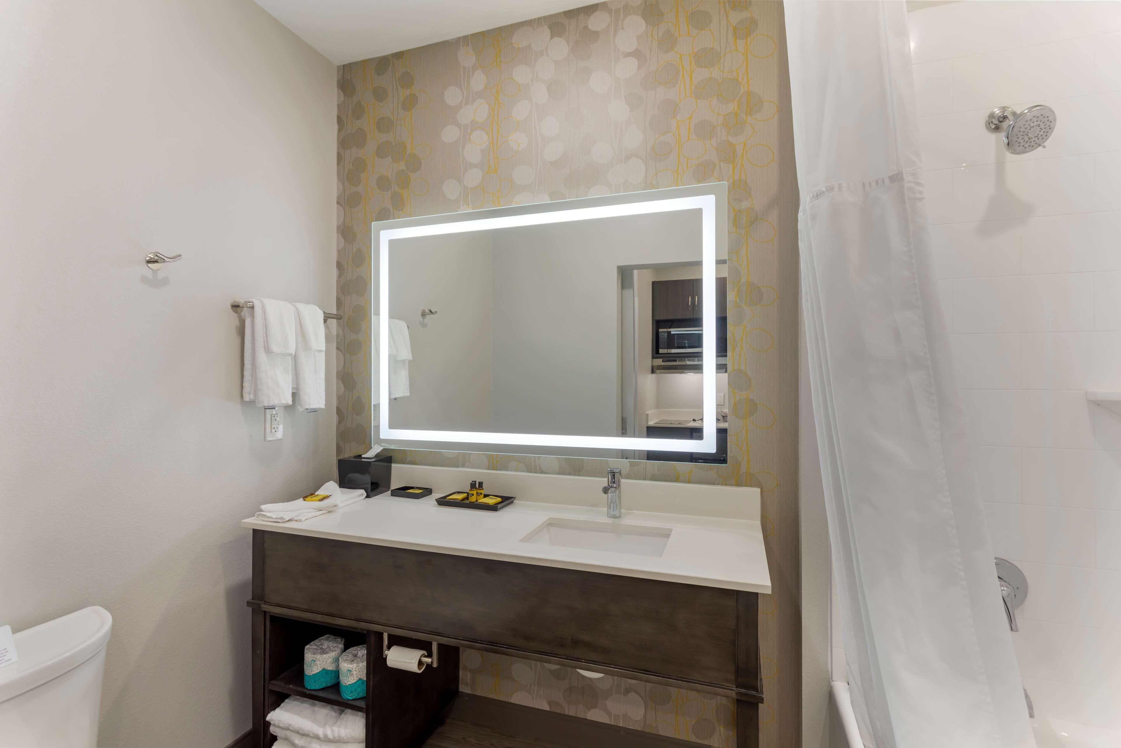 Western Executive Residency Antioch 2*