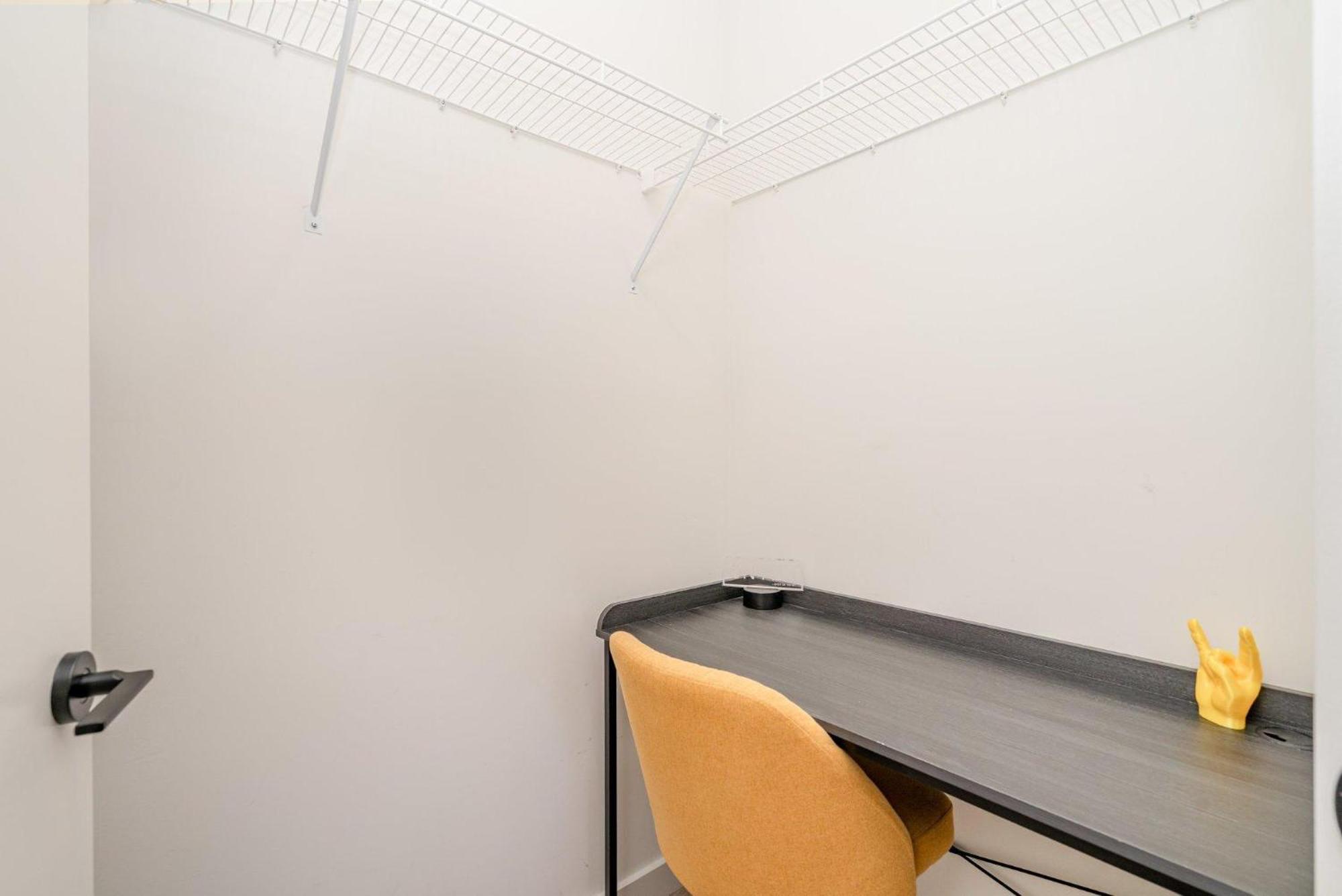 Hyve - Neon Lights - Pool & Gym - Walk To Broadway *